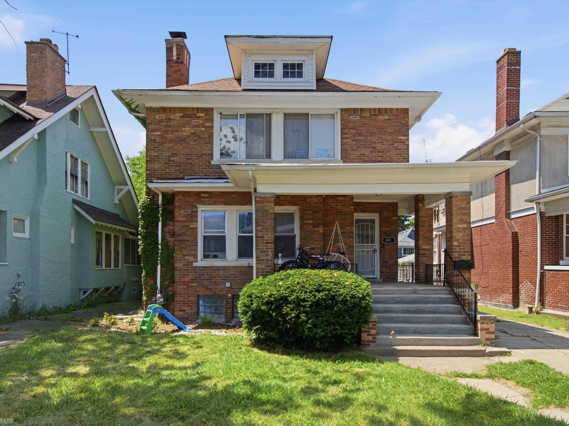 643 Chalmers Street, Detroit, MI 48215