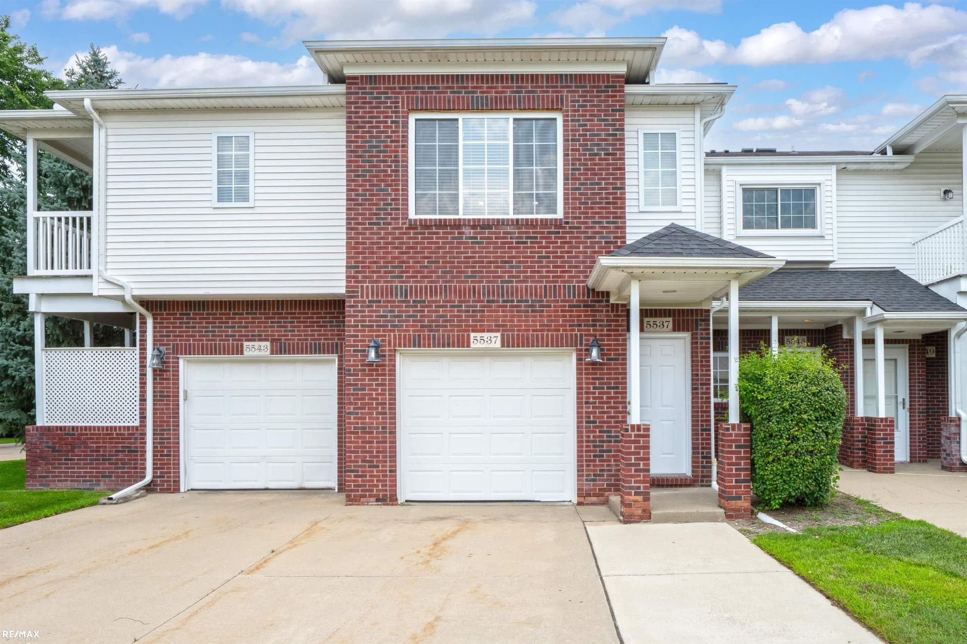 5537 Acorn Lane, 101, Sterling Heights, MI 48314