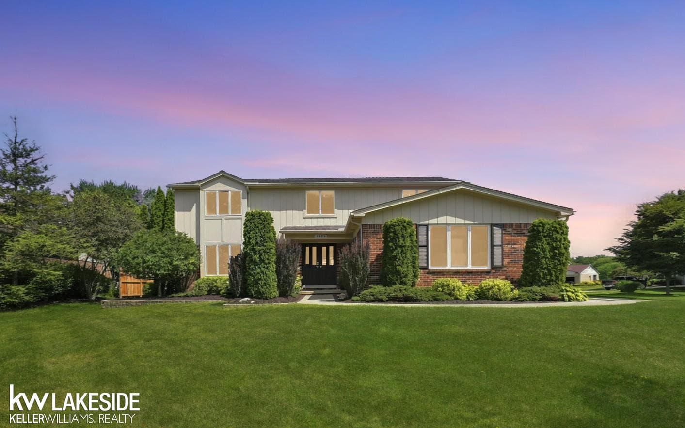 3392 Innsbrook Drive, Rochester Hills, MI 48309