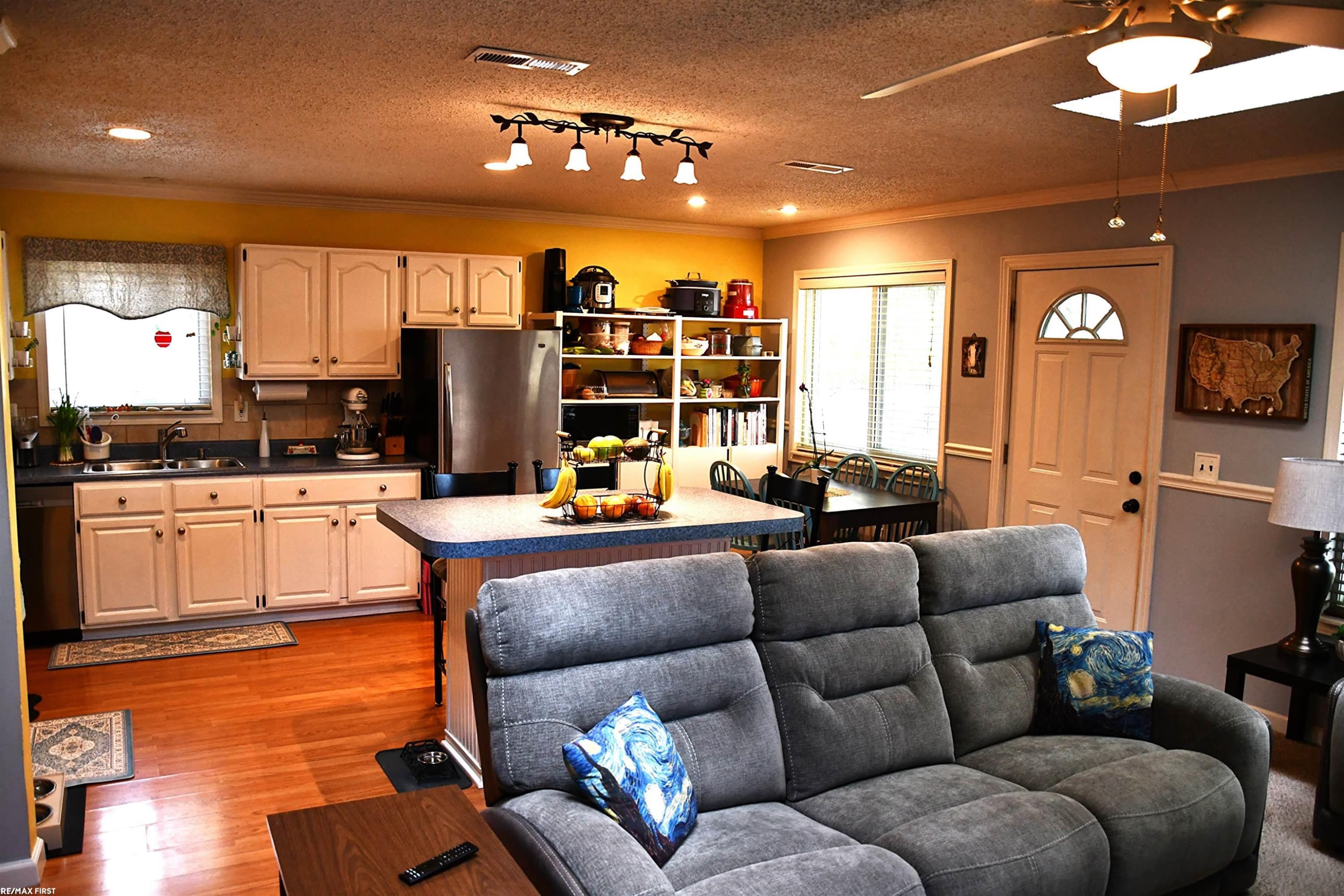 Photo 4