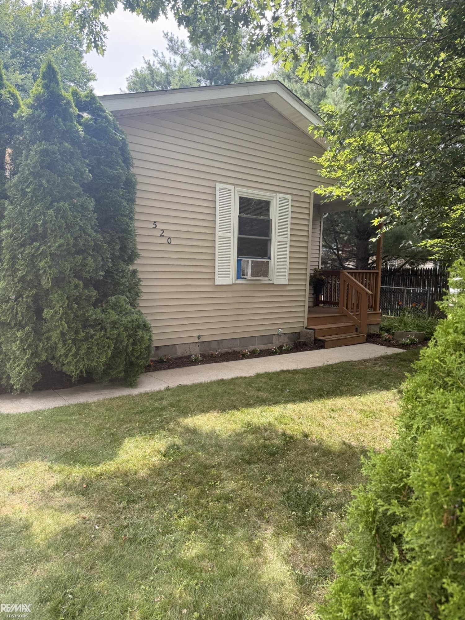 Photo 4