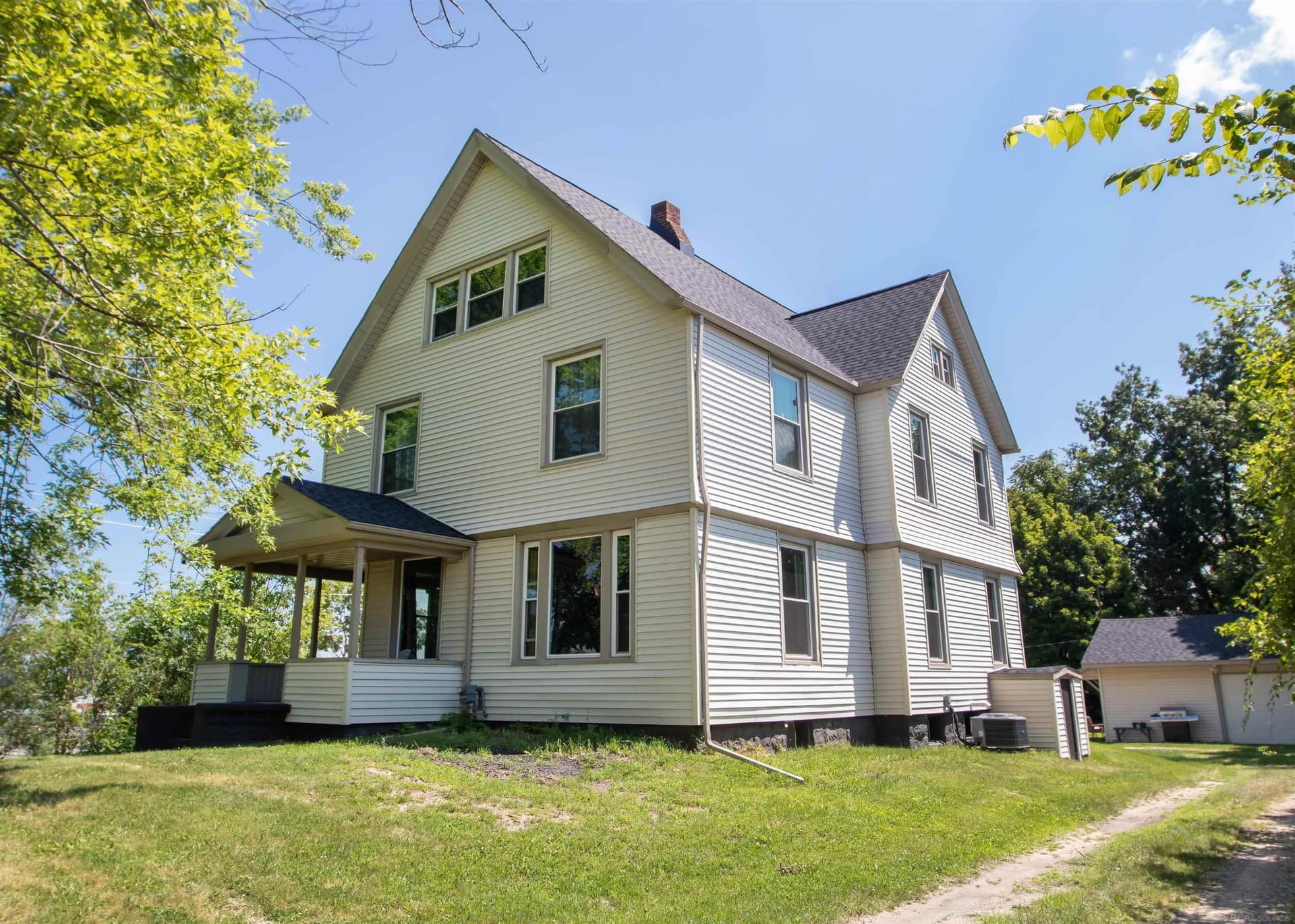 205 S Dettman Road, Jackson, MI 49203