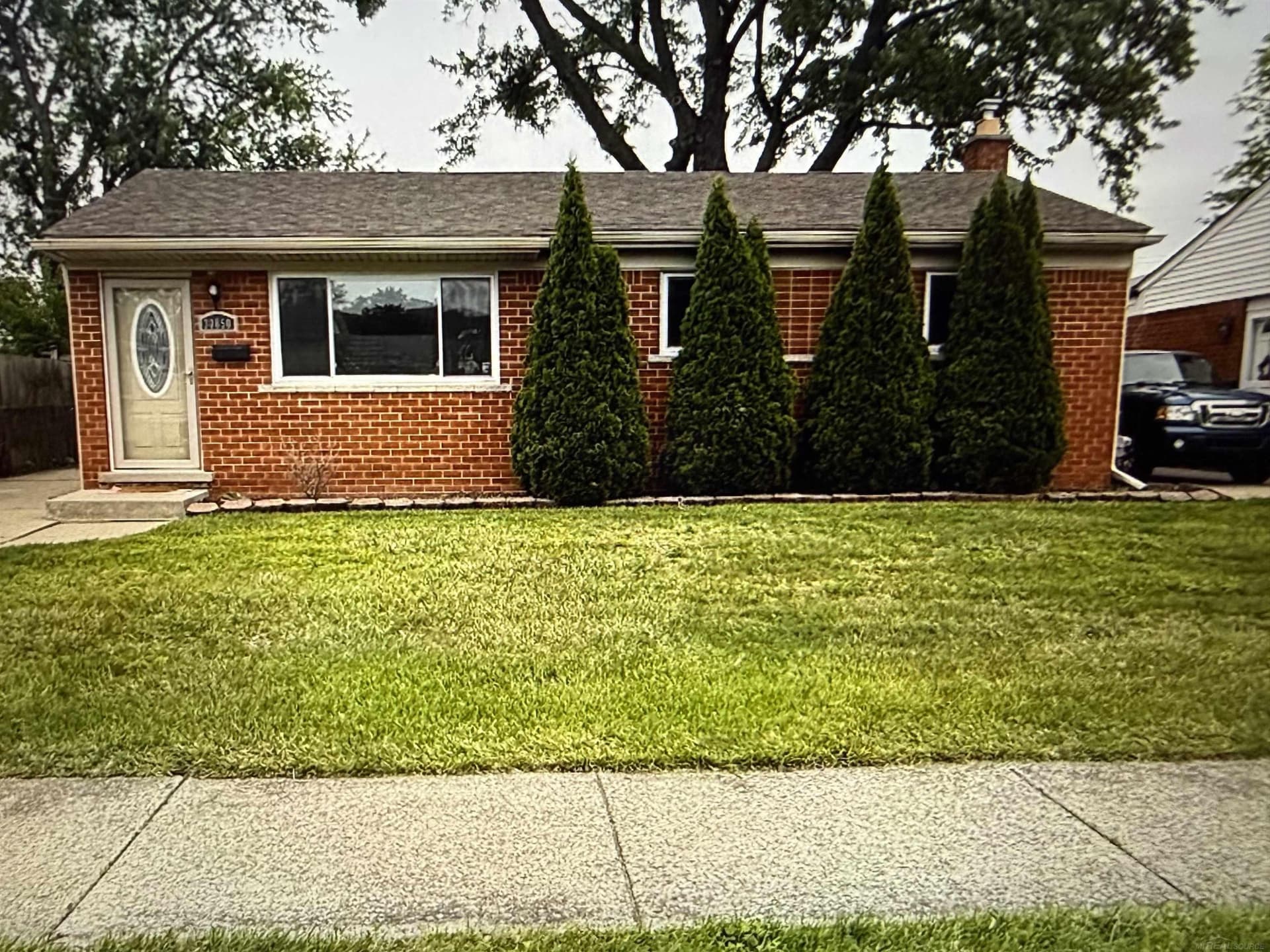 30850 Barrington Street, Westland, MI 48186