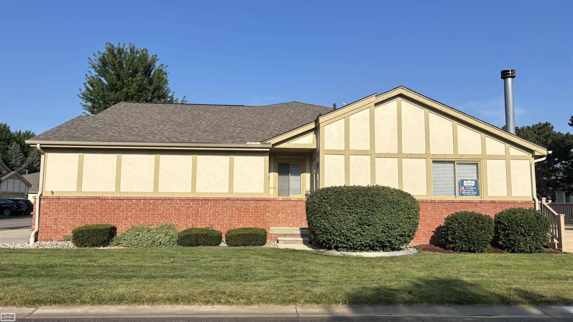 18607 Valleybrook Lane, Clinton Twp, MI 48038