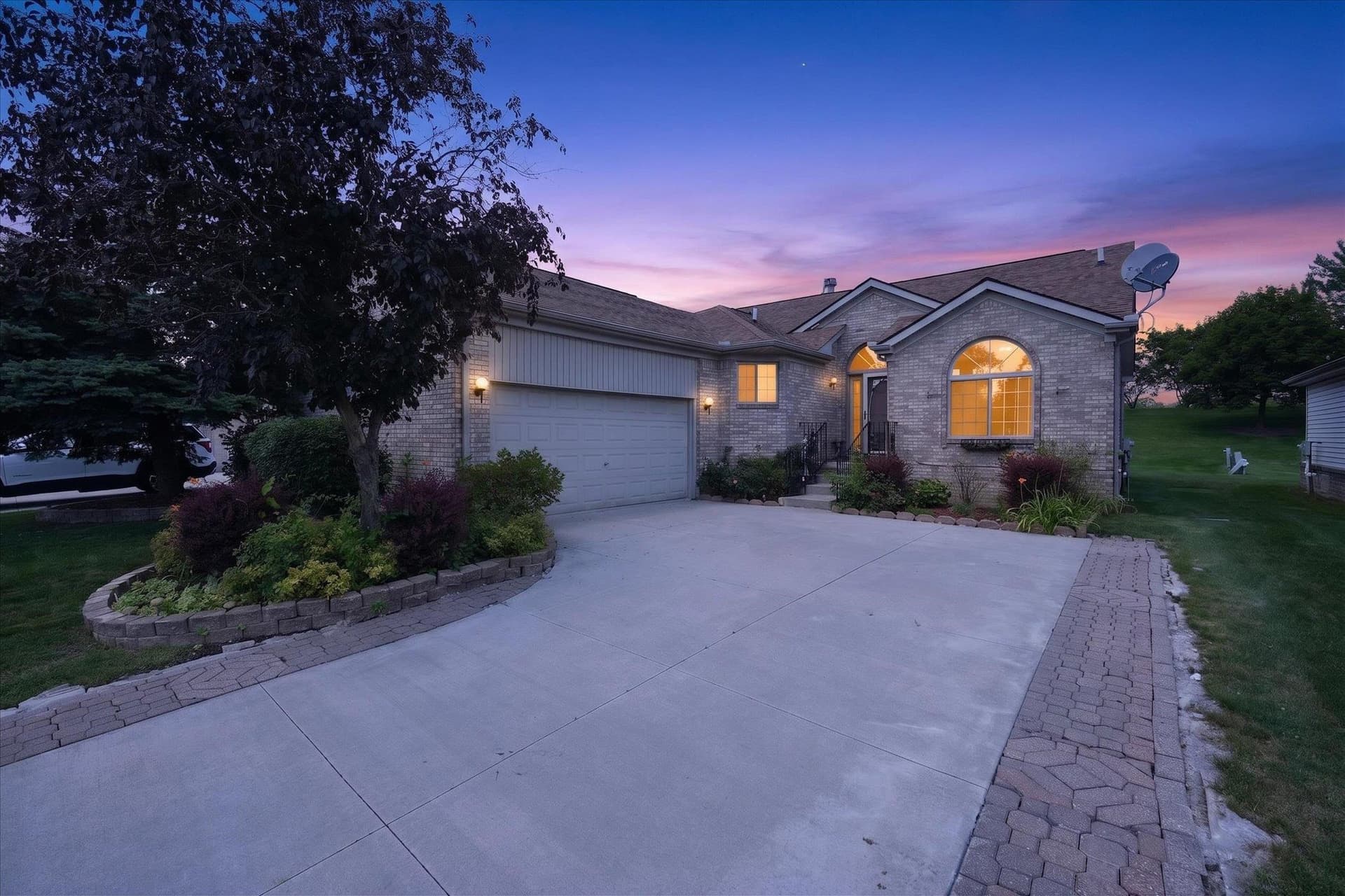 Photo 3