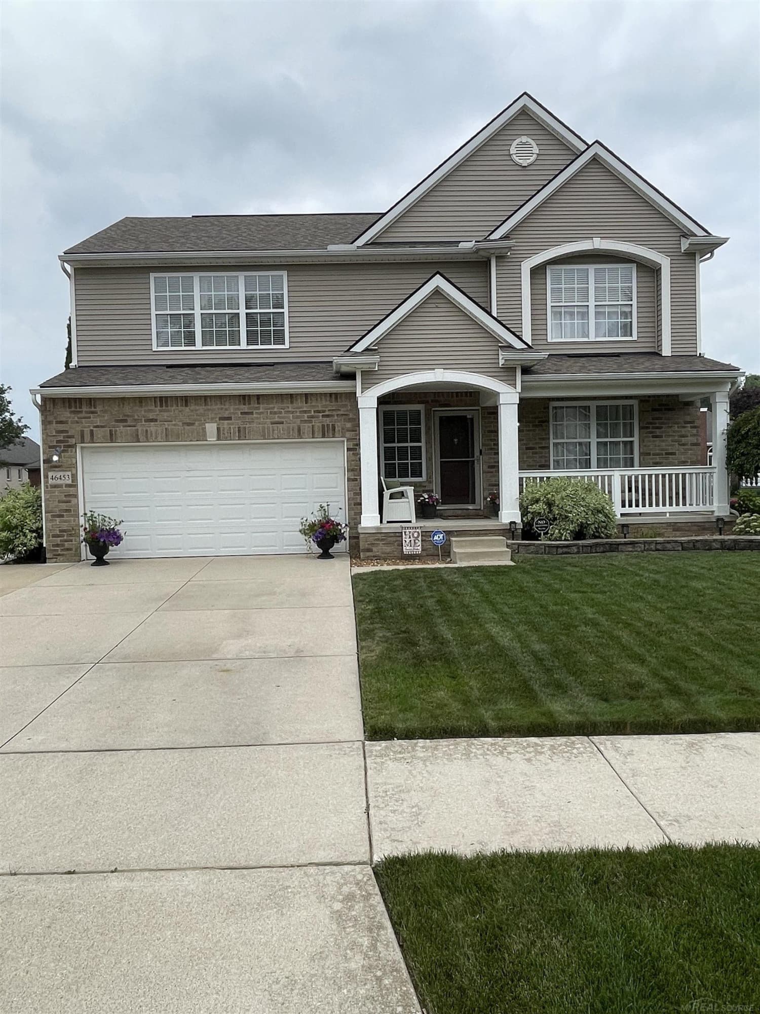46453 Leanna Drive, Macomb, MI 48044