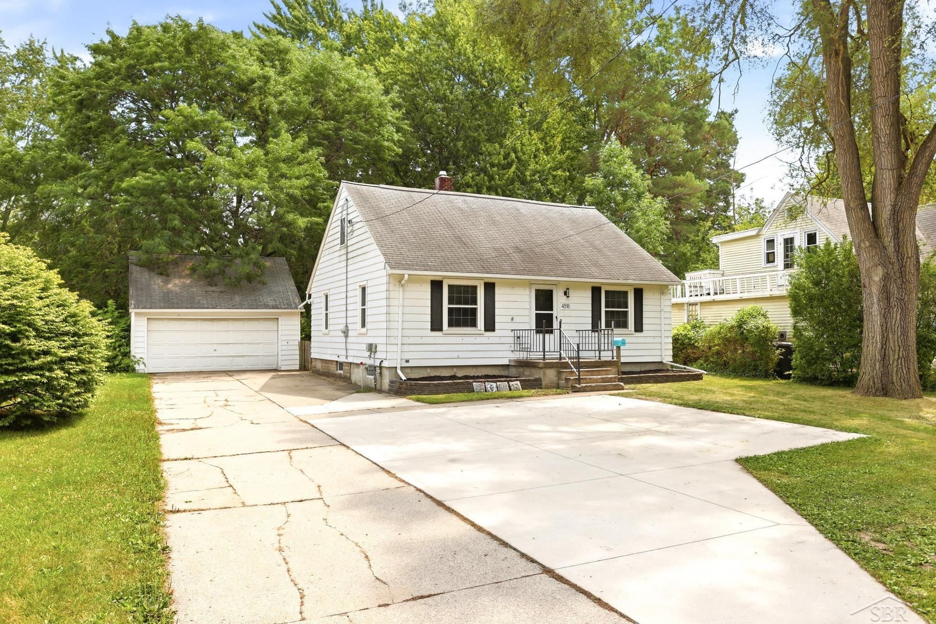 4518 Jefferson Avenue, Midland, MI 48640