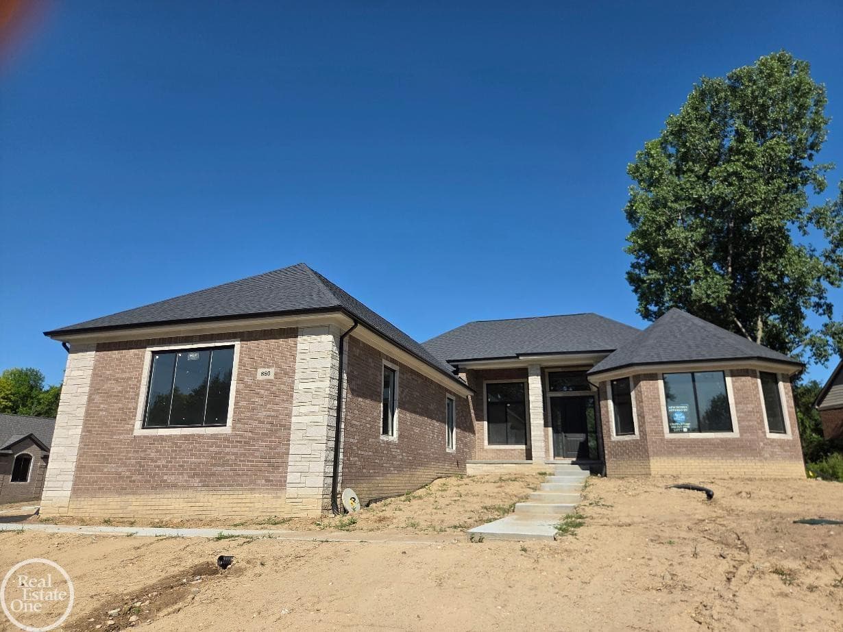880 Hemlock Drive, Addison, MI 48370