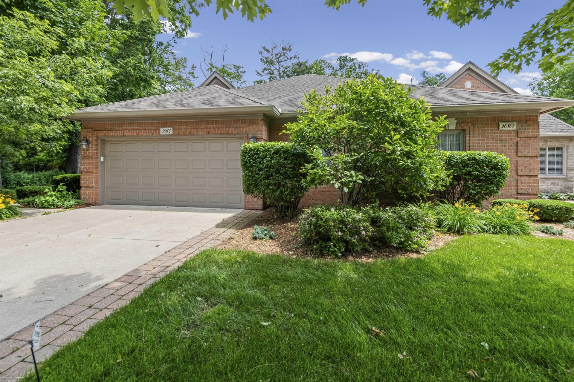 50804 Redwood Lane, New Baltimore, MI 48047