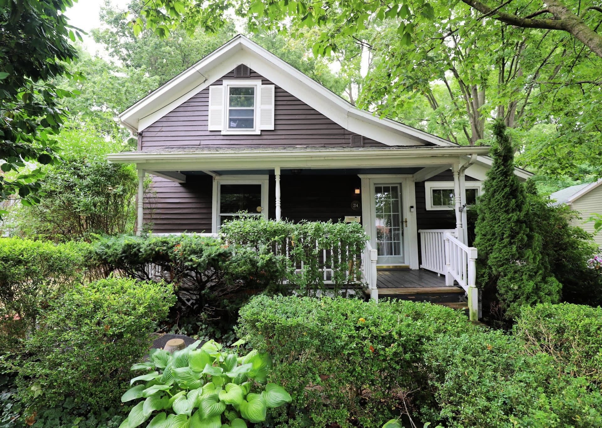 214 N Hazelton Street, Flushing, MI 48433