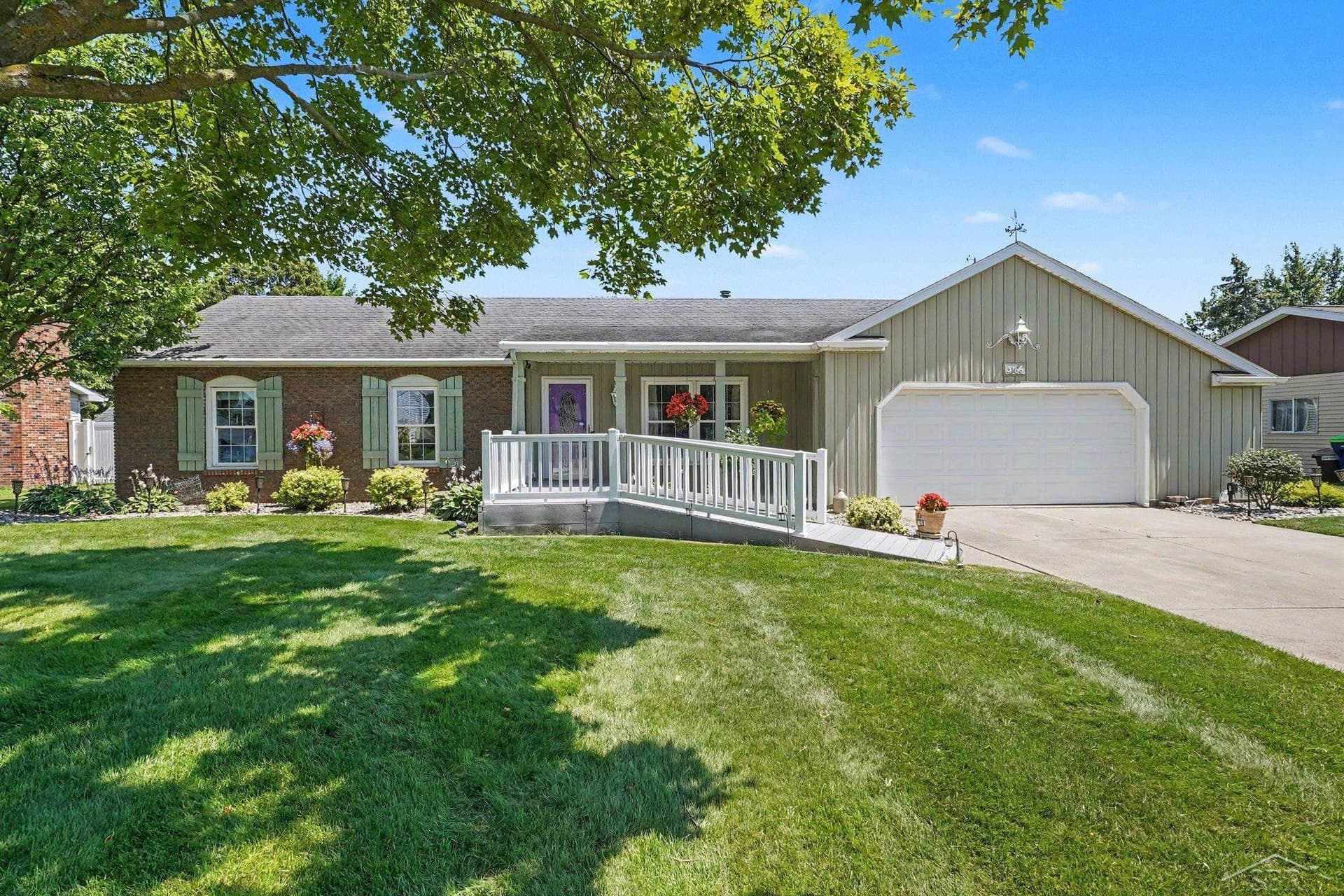 3166 Columbine Drive, Saginaw, MI 48603