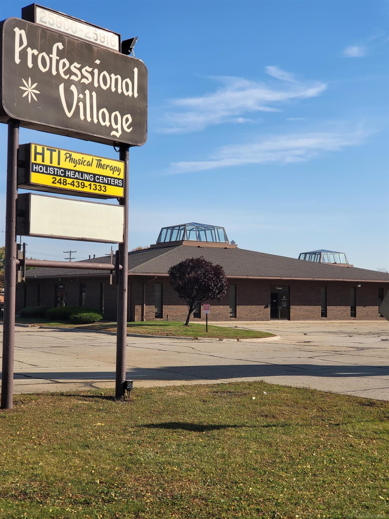 25900 Dequidre Suite B Street, Warren, MI 48091