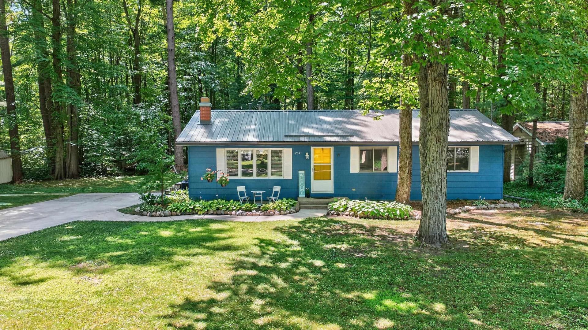 2671 N Peterson Drive, Sanford, MI 48657
