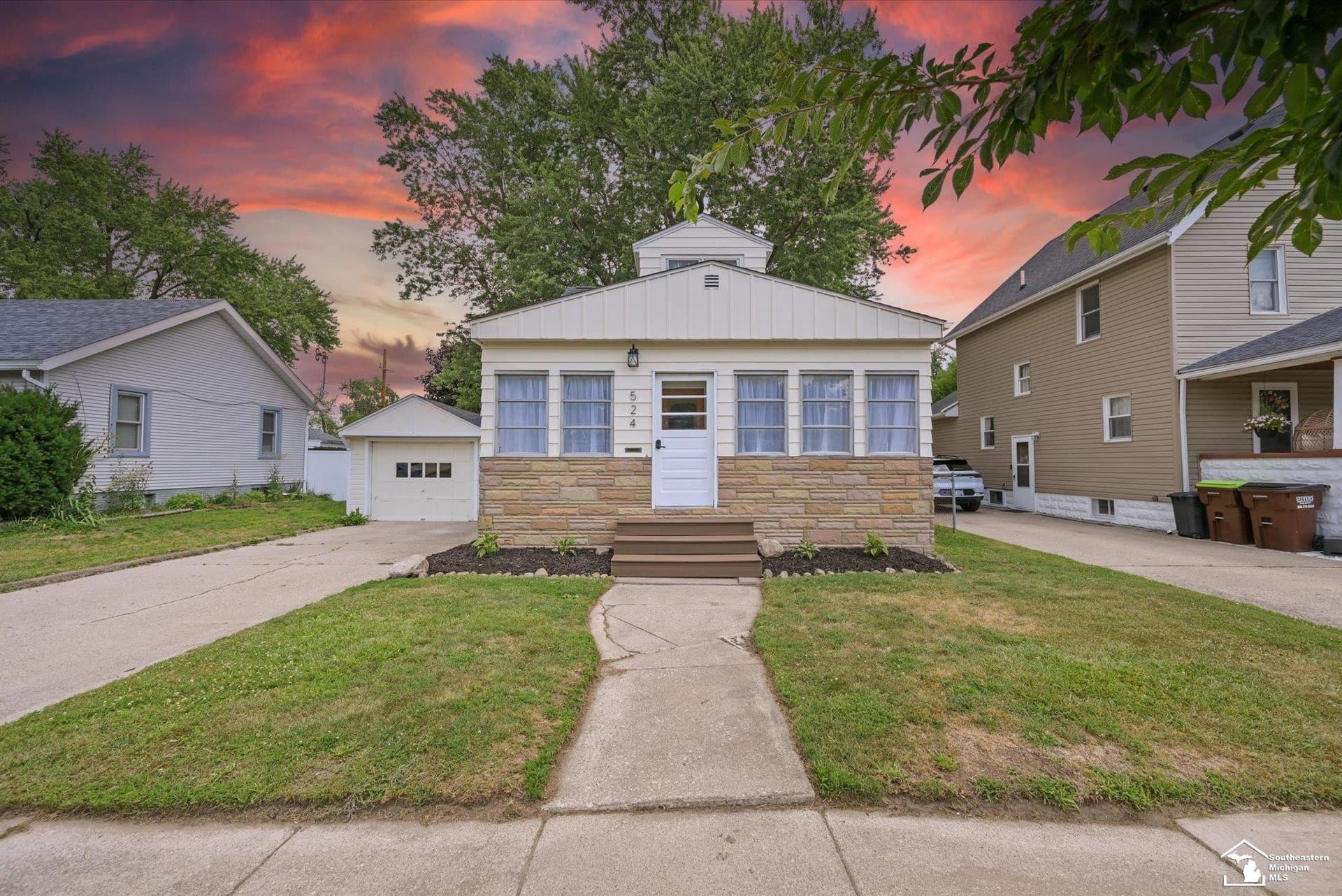 524 N Roessler Street, Monroe, MI 48162