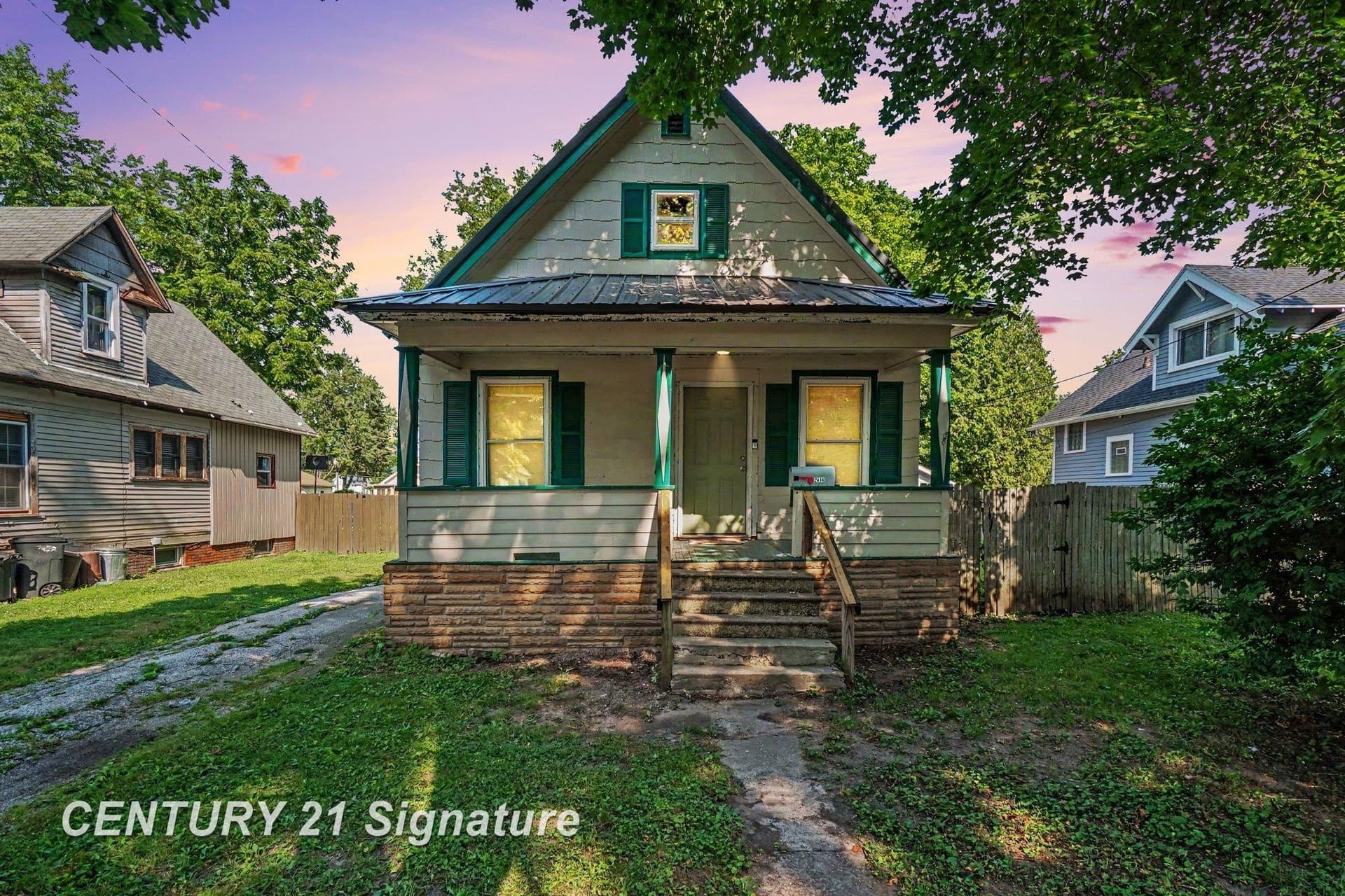 2414 Benjamin Street, Saginaw, MI 48602