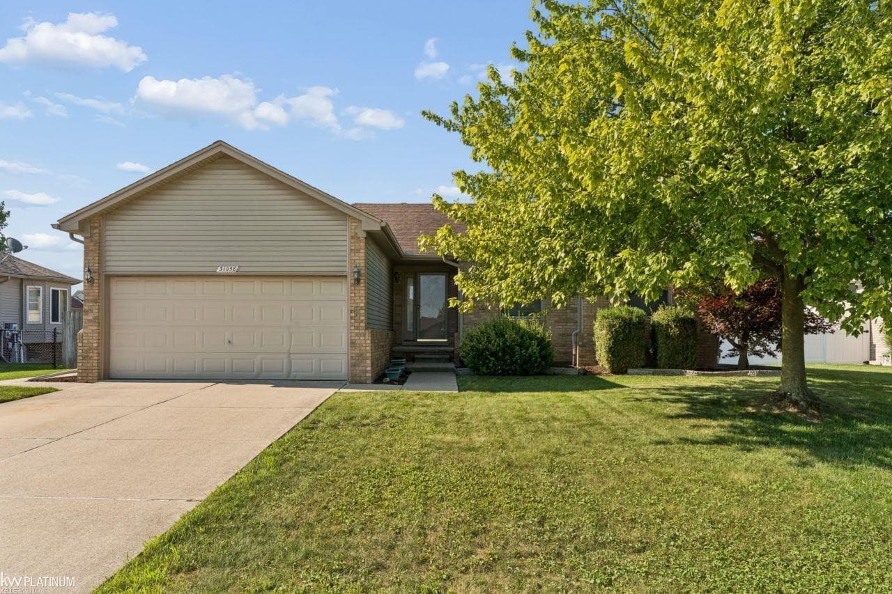 31058 Blue Heron Drive, Chesterfield, MI 48047