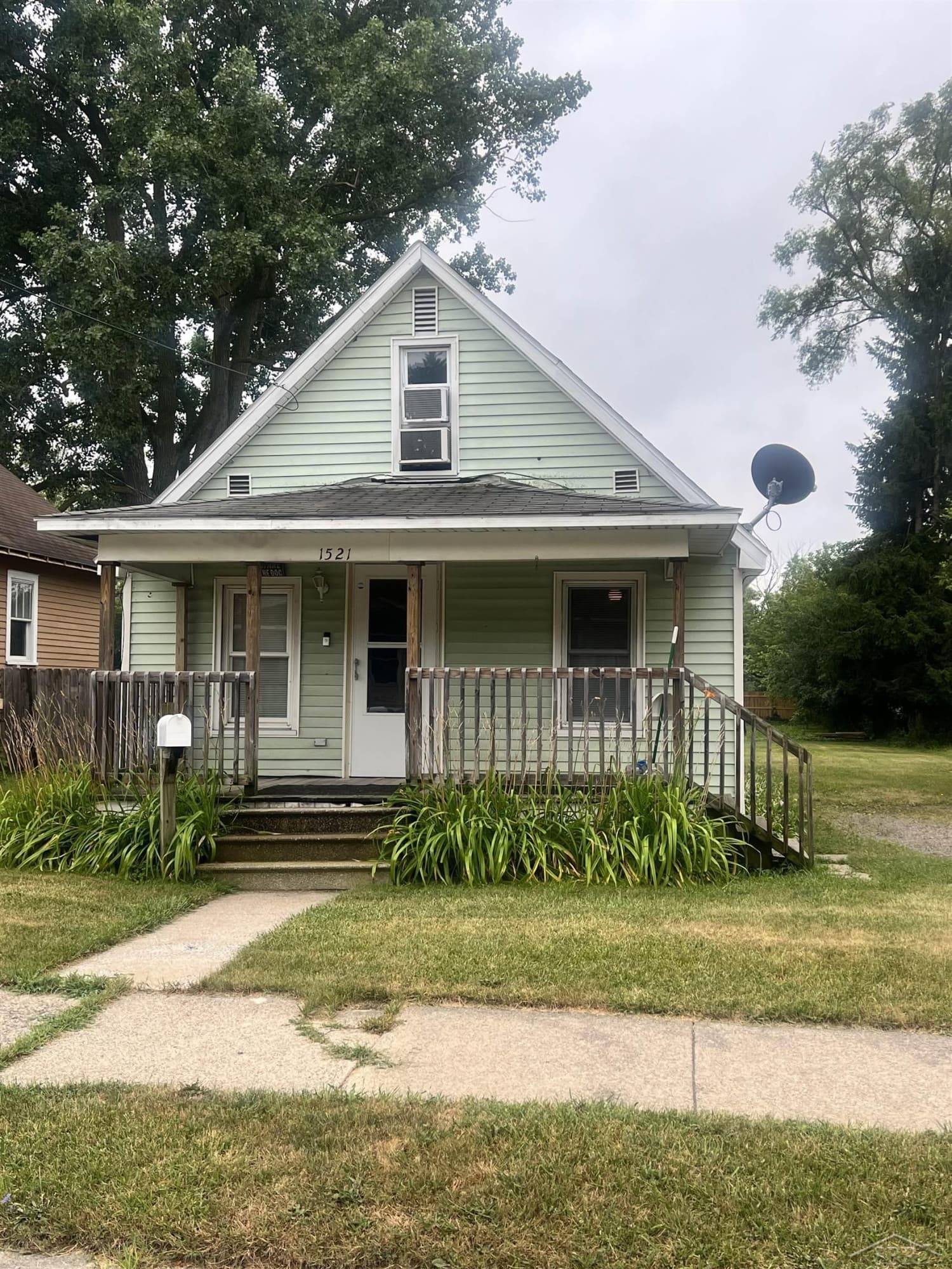 1521 Stanley Street, Saginaw, MI 48602
