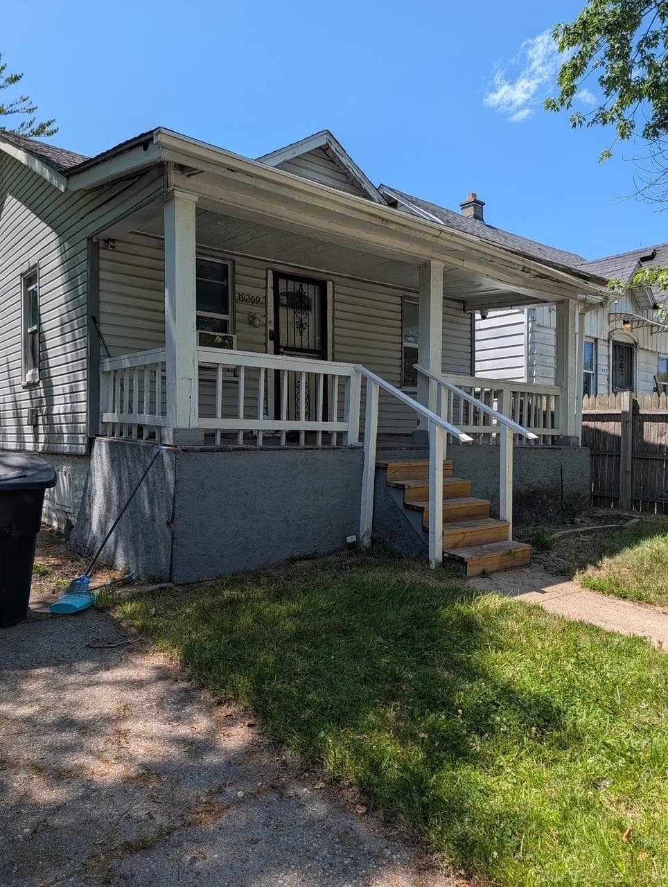 19209 Helen Street, Detroit, MI 48234