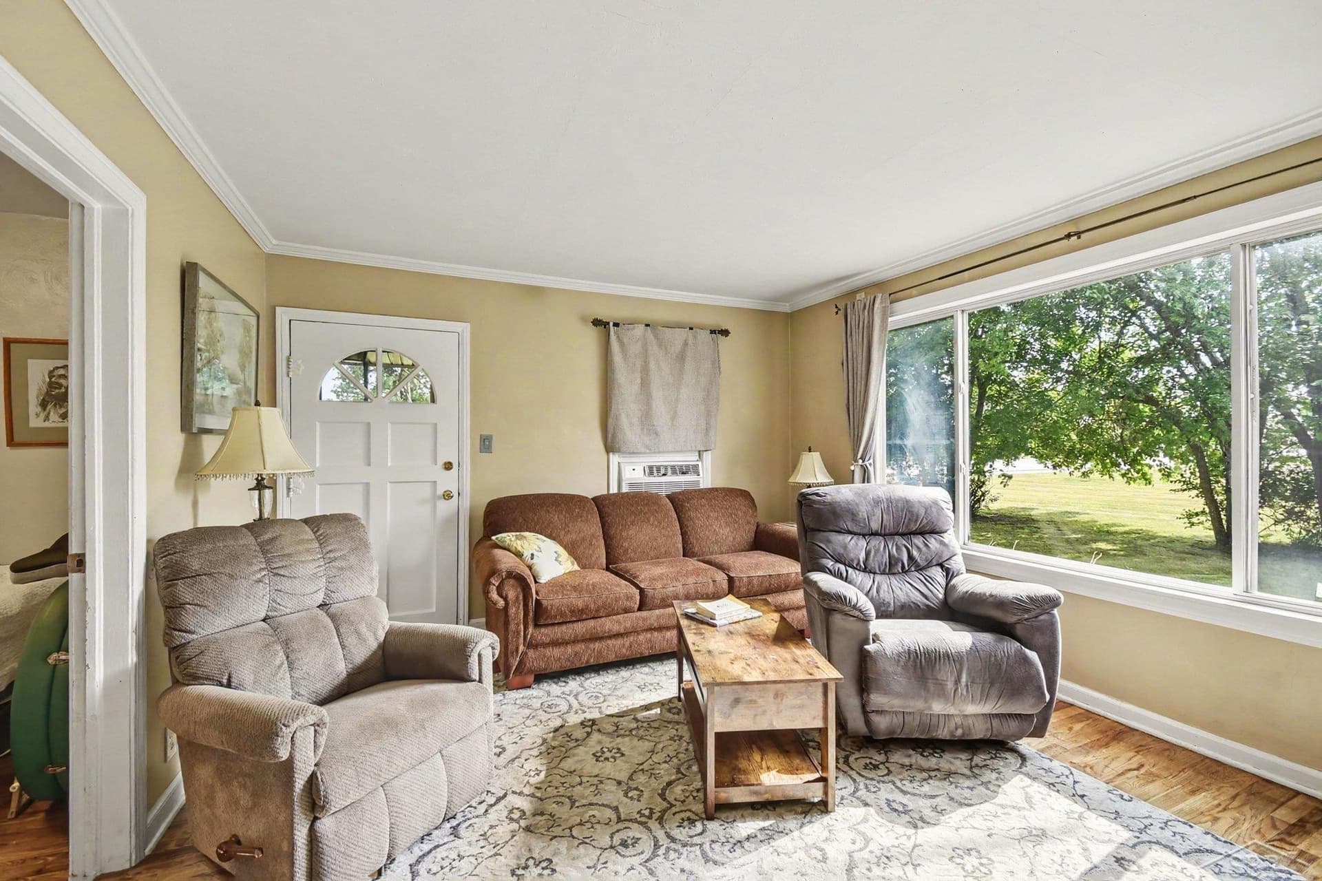 Photo 3