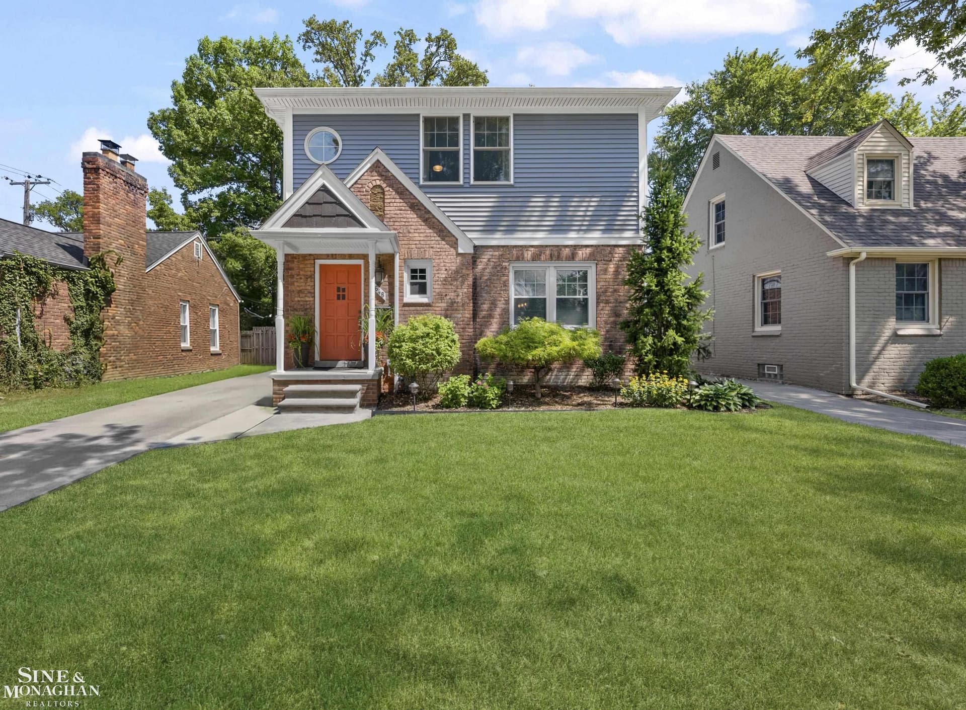 1648 Hampton Road, Grosse Pointe Woods, MI 48236