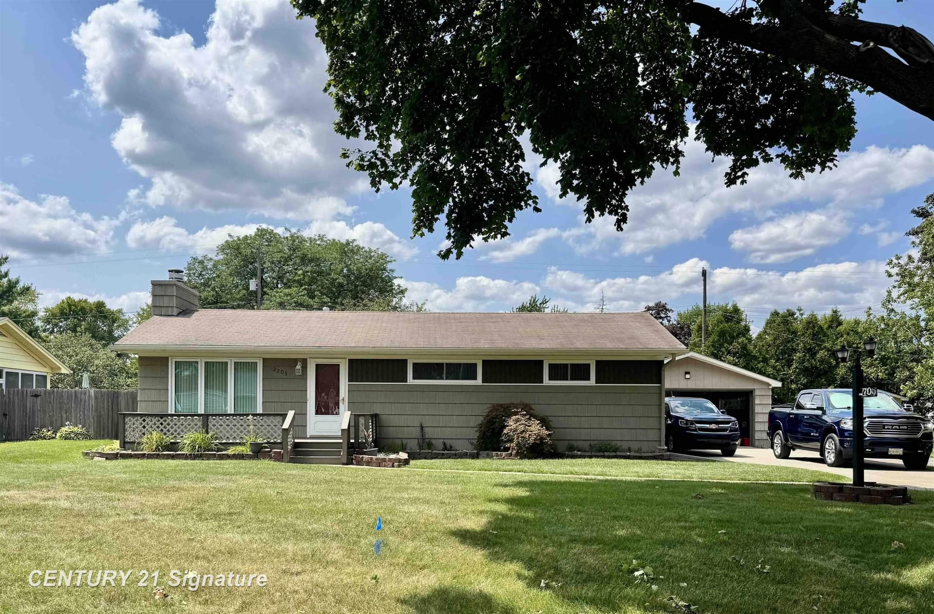 2705 Luella Avenue, Saginaw, MI 48603
