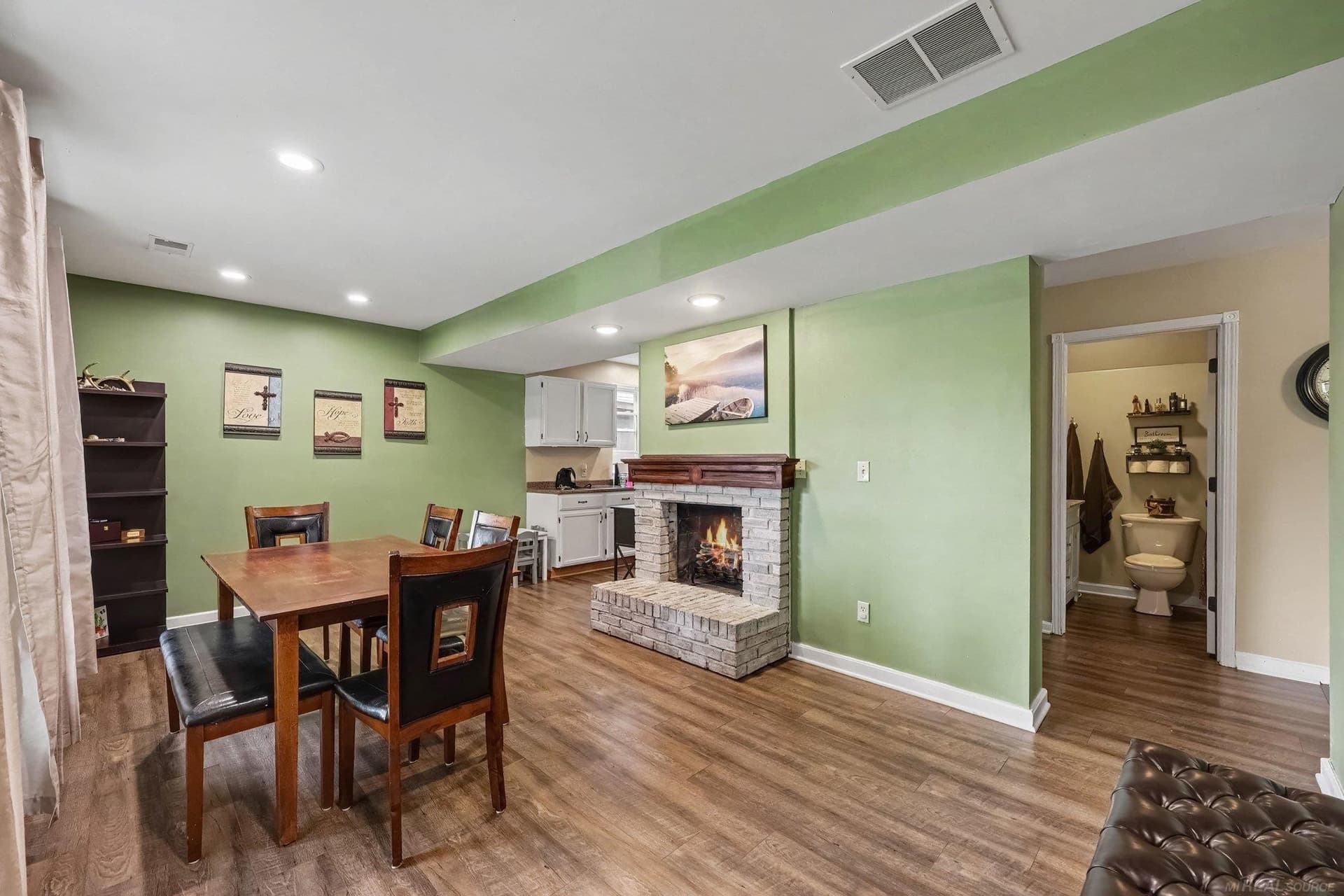 Photo 4