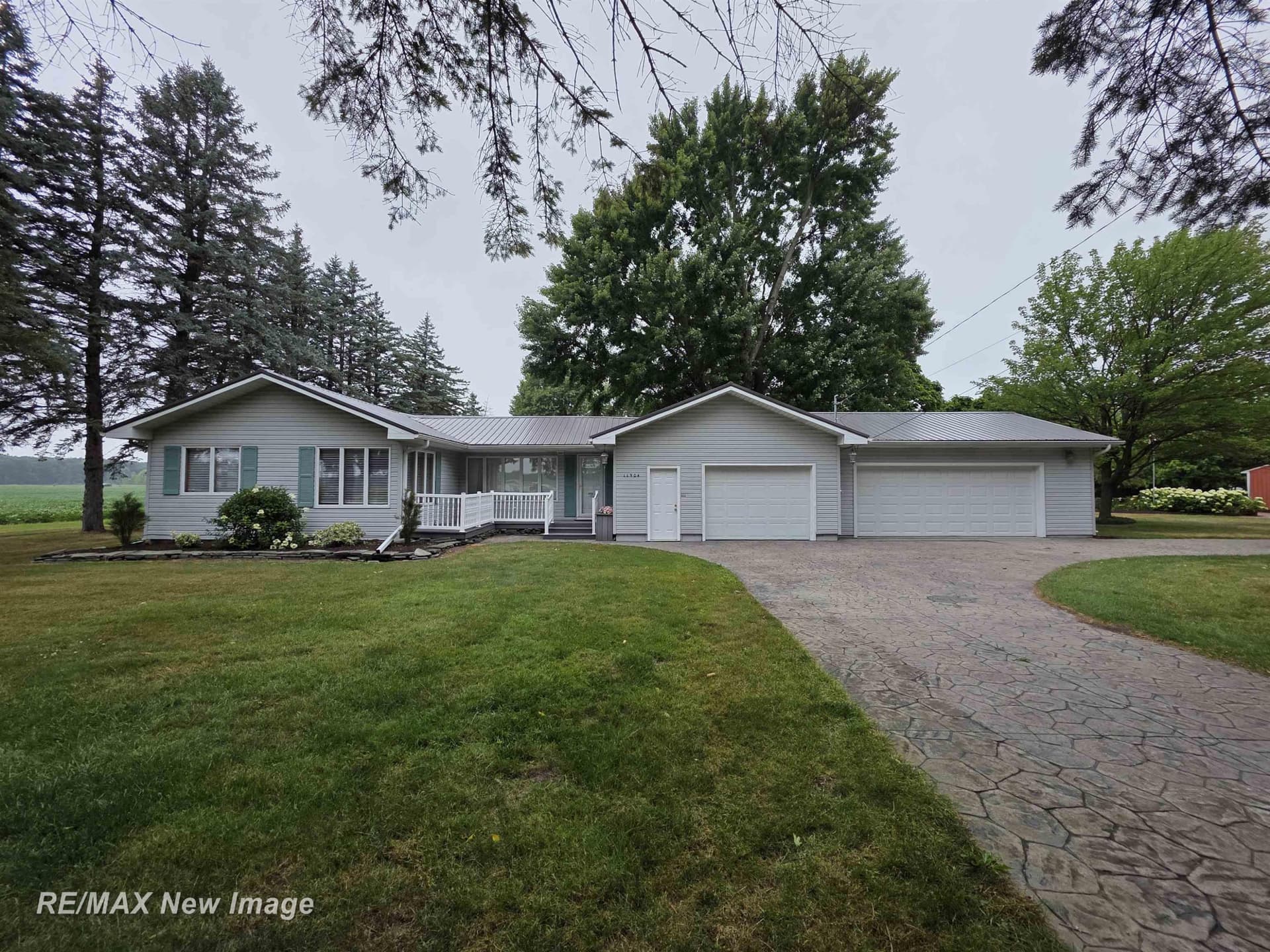 11904 Peet Road, Chesaning, MI 48616