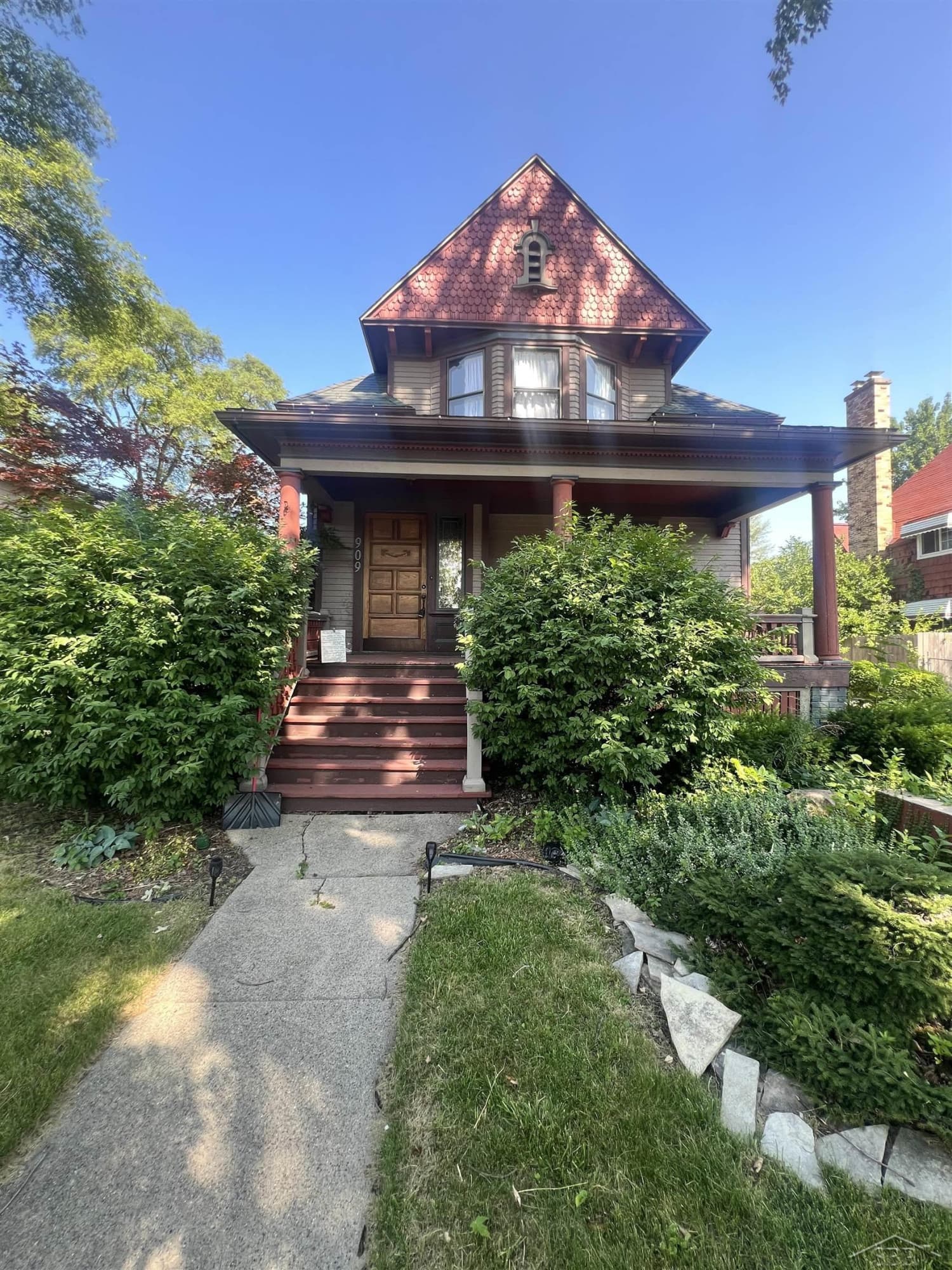 909 S Michigan Avenue, Saginaw, MI 48602