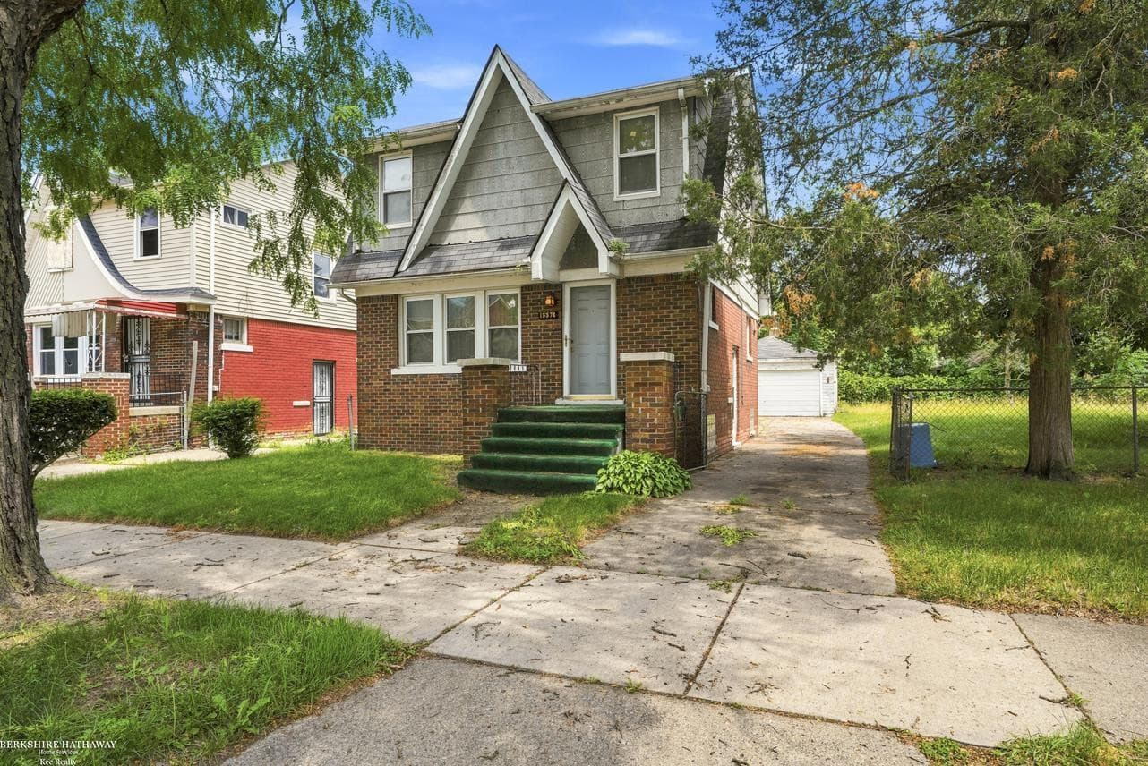 15374 Stansbury Street, Detroit, MI 48227
