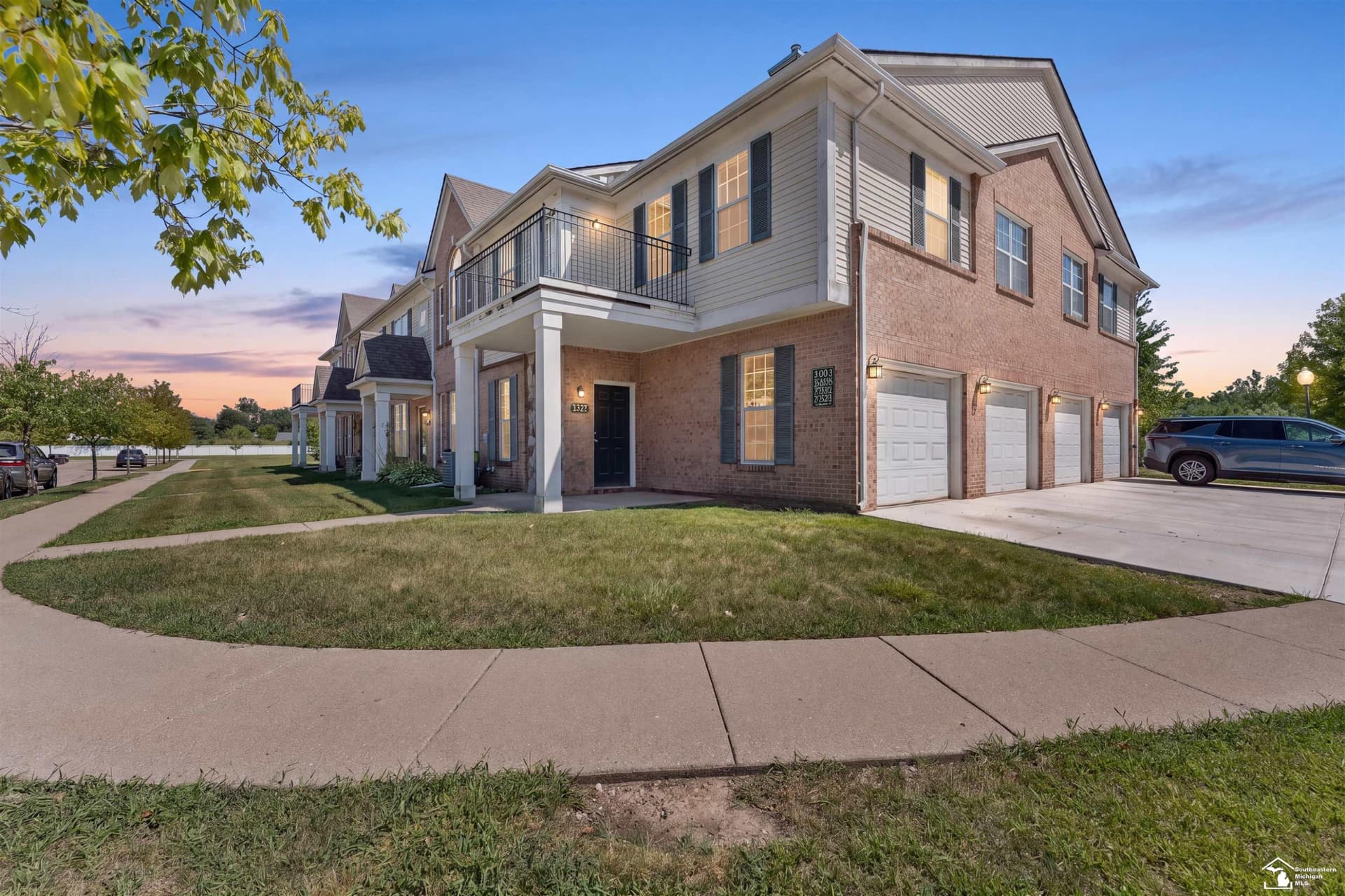 23659 Northstone Village Drive, Taylor, MI 48180