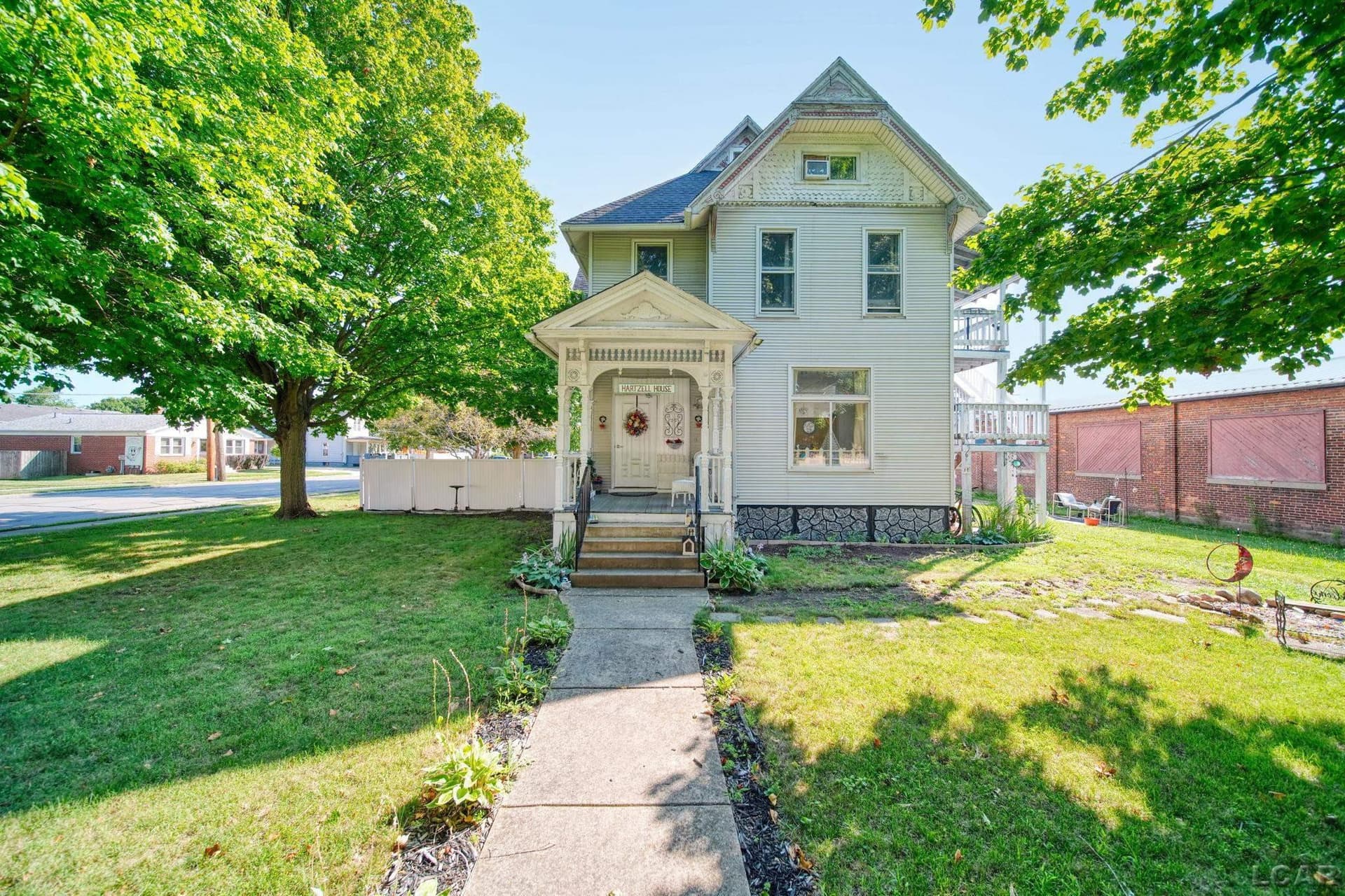 120 E Adrian Street, Blissfield, MI 49228