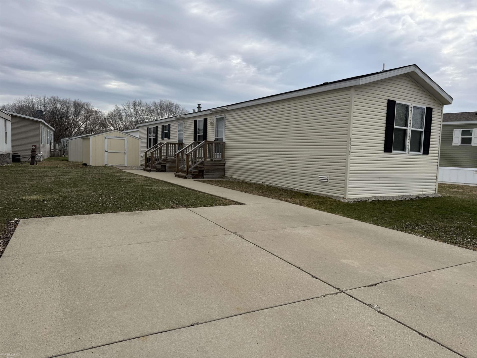 4539 Carlton Road, Sterling Heights, MI 48310