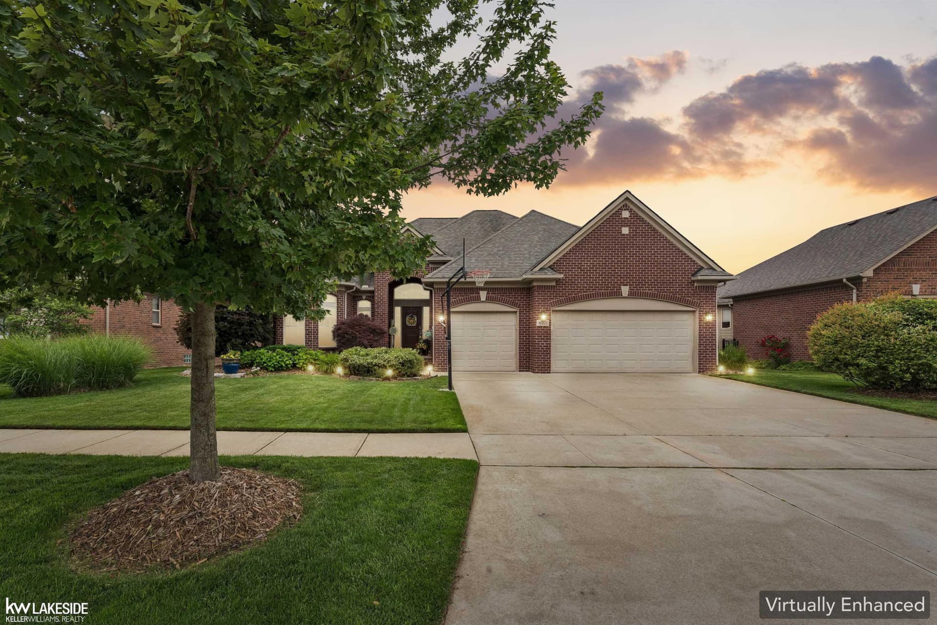 18202 Tiger Drive, Macomb, MI 48042