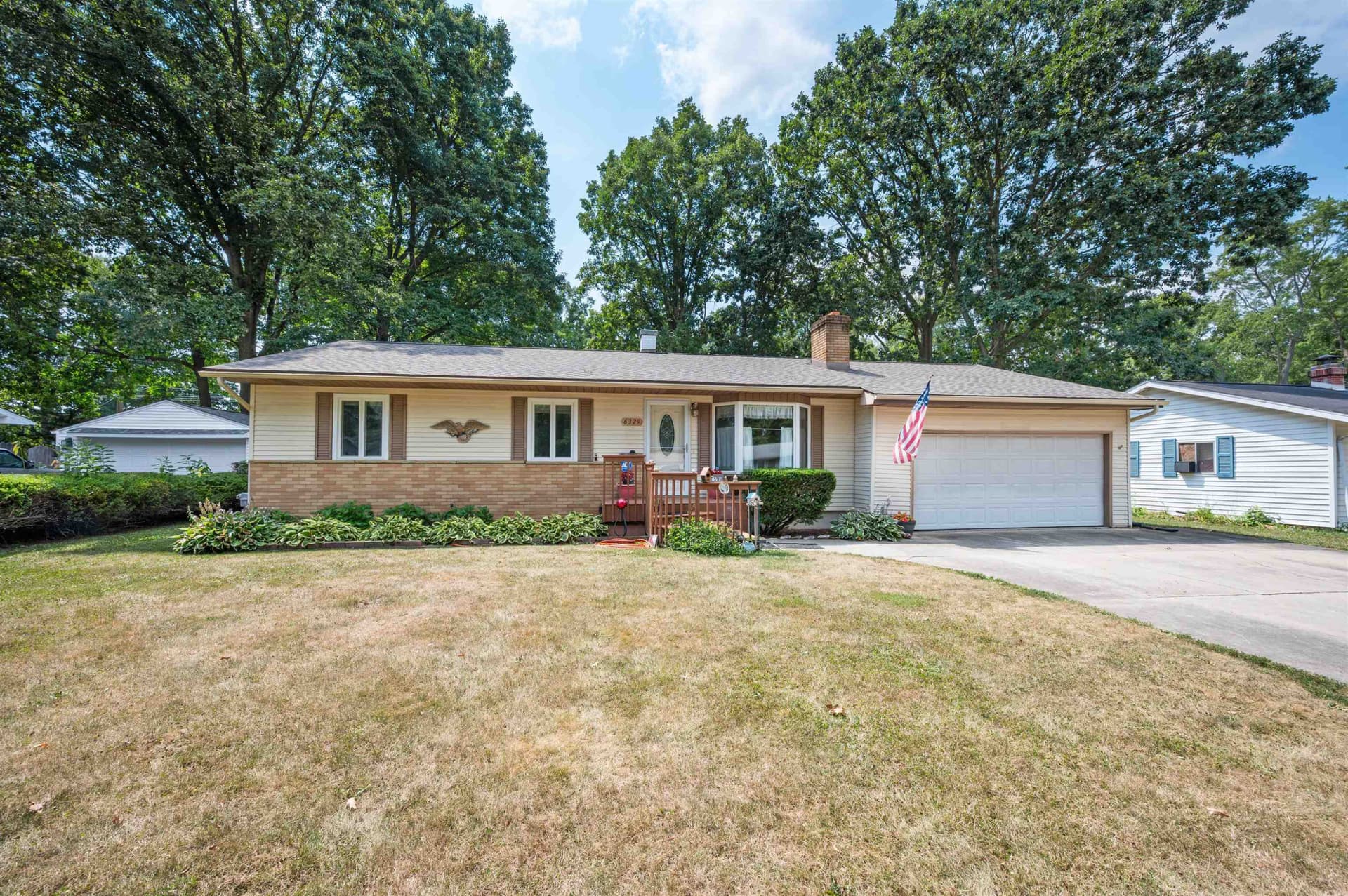 6329 Springdale Boulevard, Grand Blanc, MI 48439