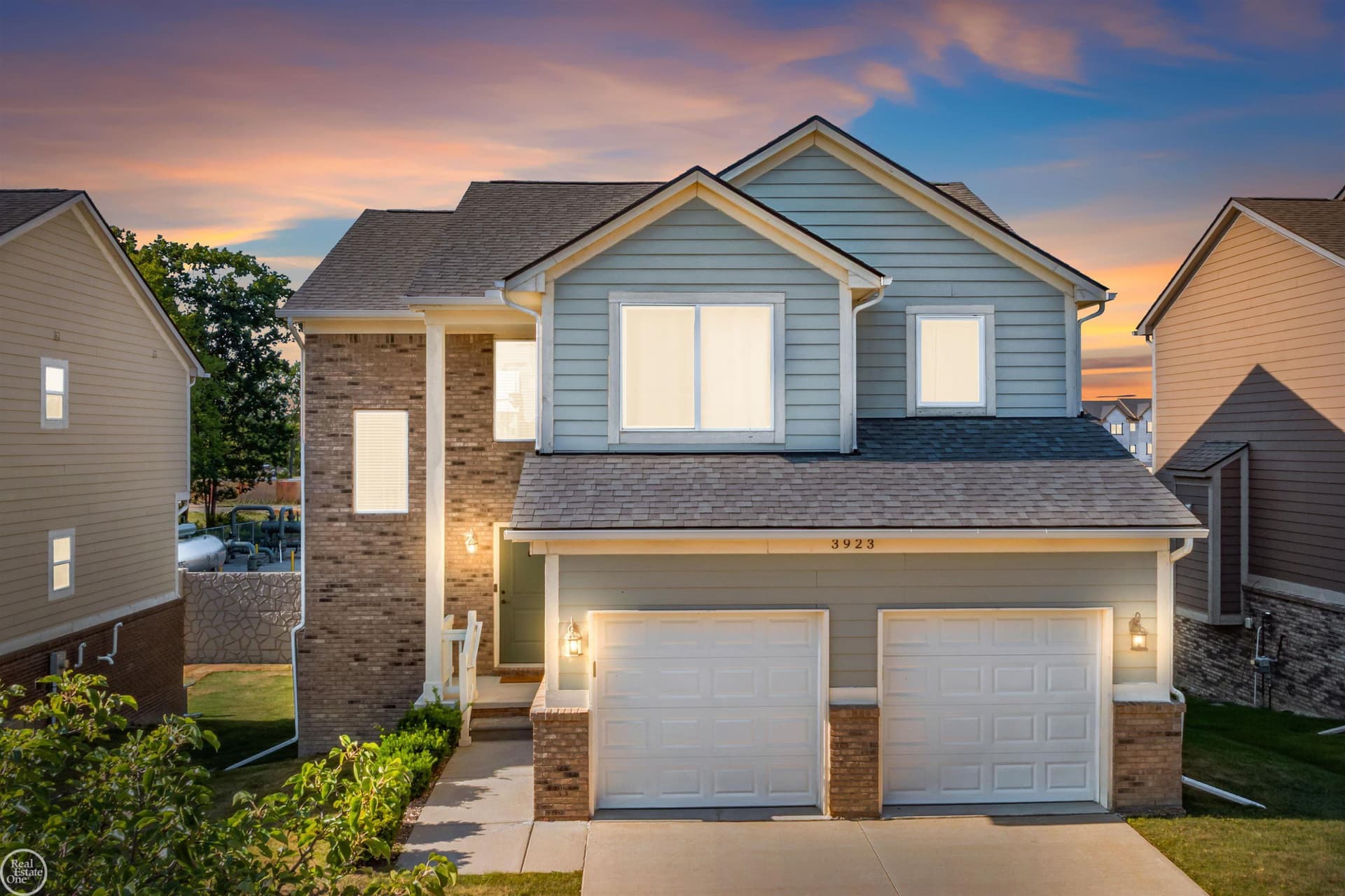 3923 Maple Lane, Auburn Hills, MI 48326