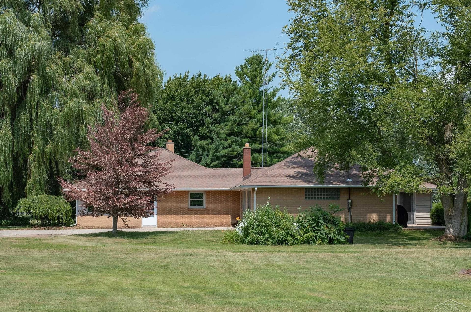 1440 N Iva Road, Hemlock, MI 48626