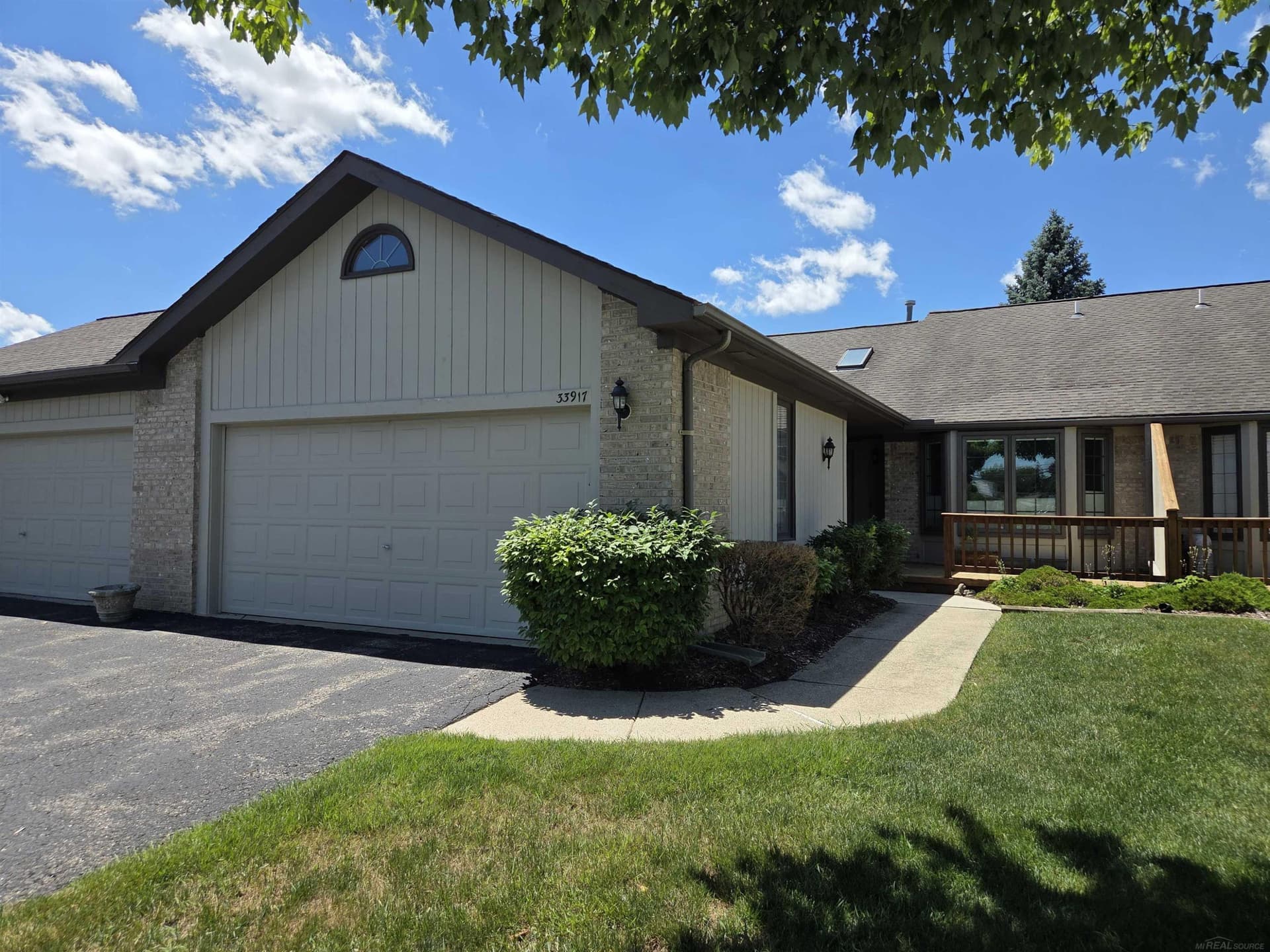 33917 Lakewood Drive, Sterling Heights, MI 48312