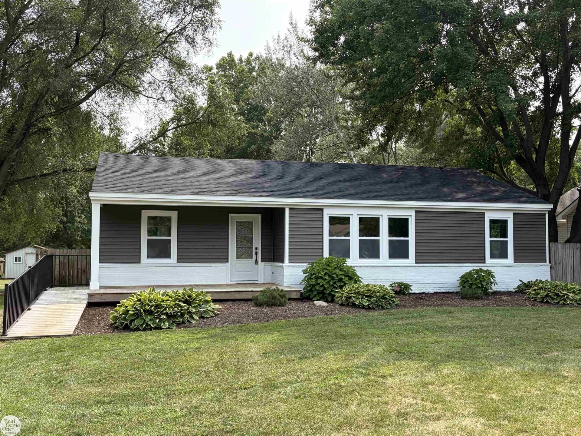 11188 Rhode Drive, Shelby Twp, MI 48317