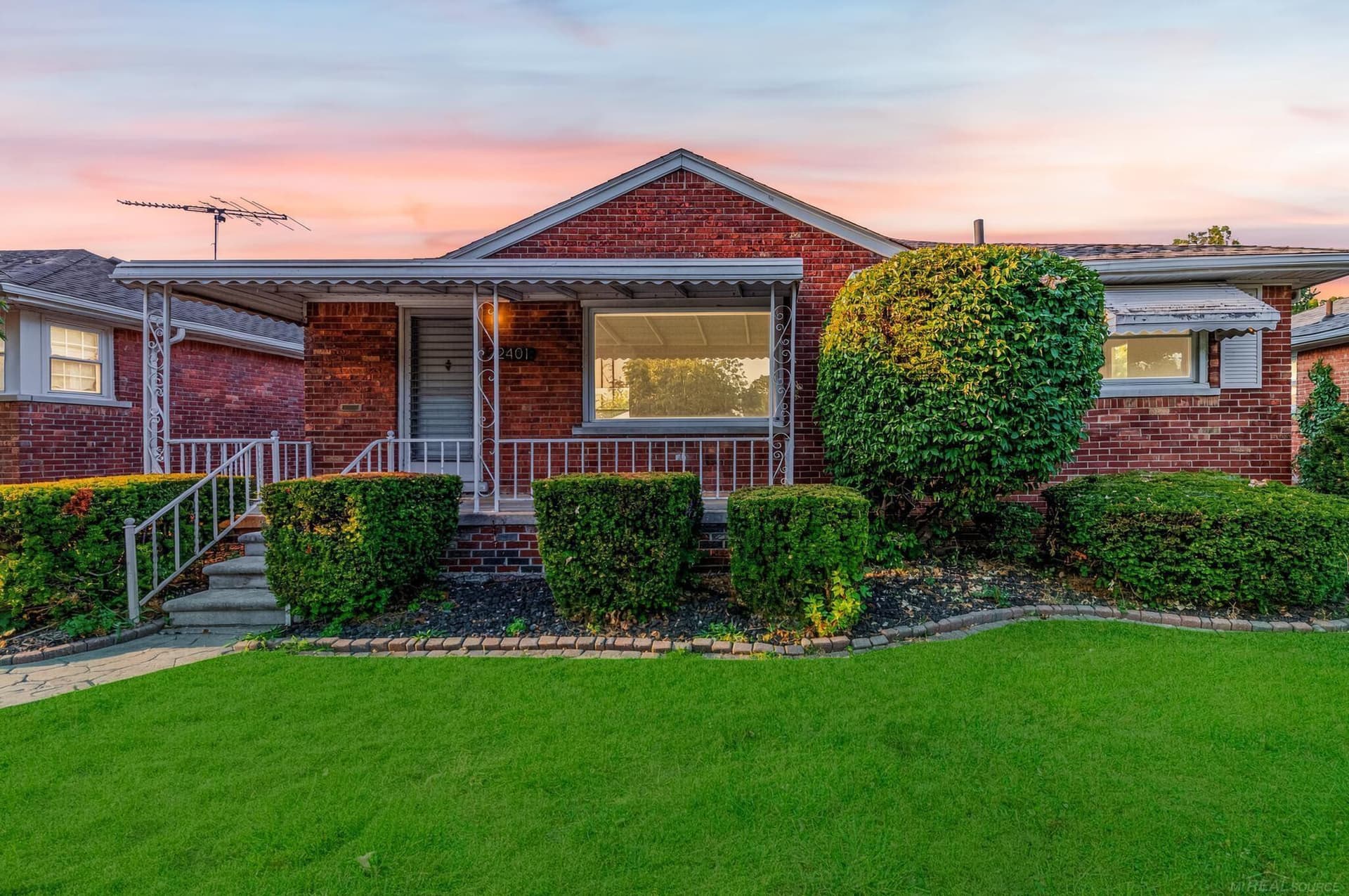 22401 O'Connor Street, Saint Clair Shores, MI 48080