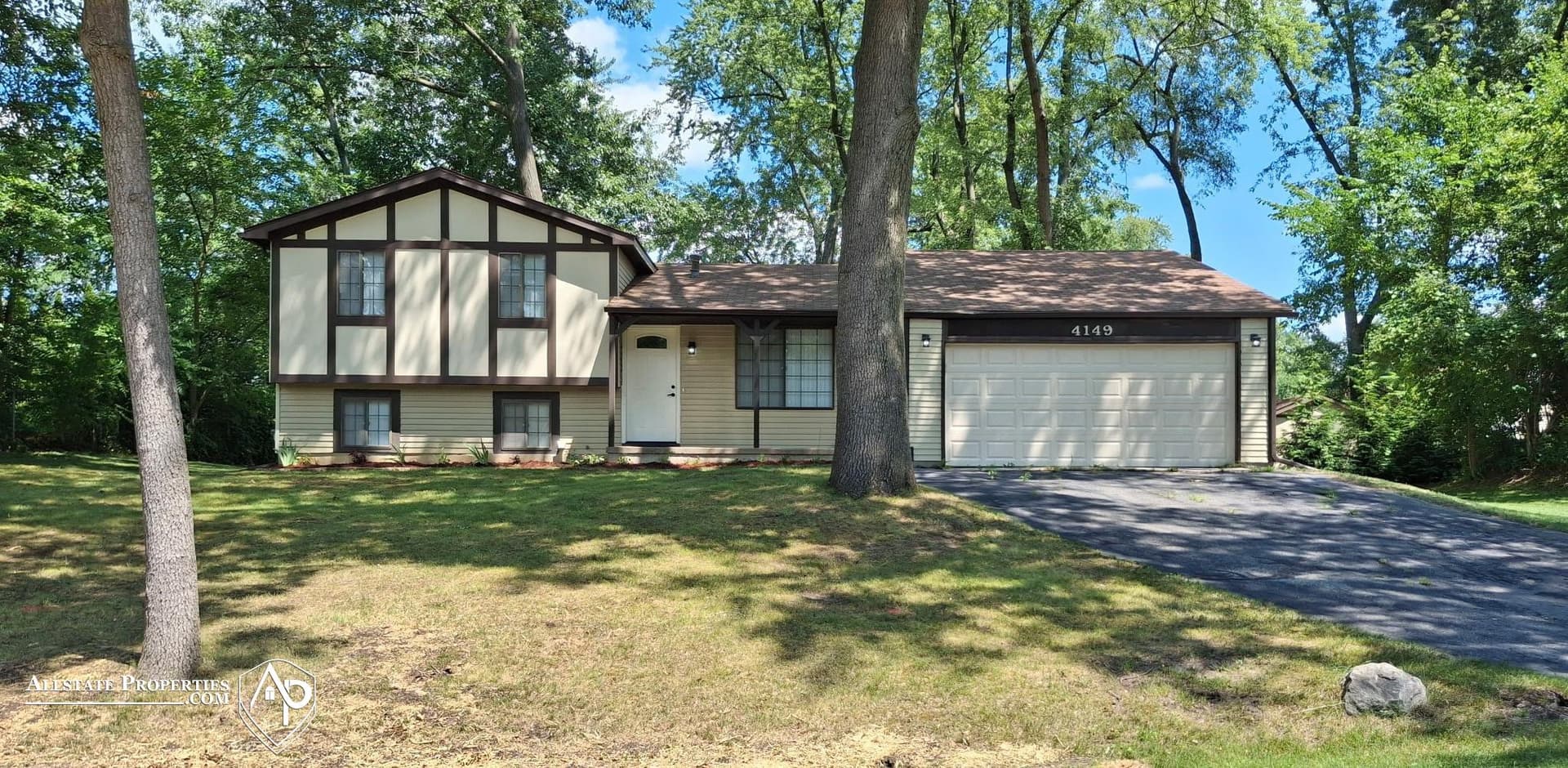 4149 Howarth Terrace, West Bloomfield, MI 48323