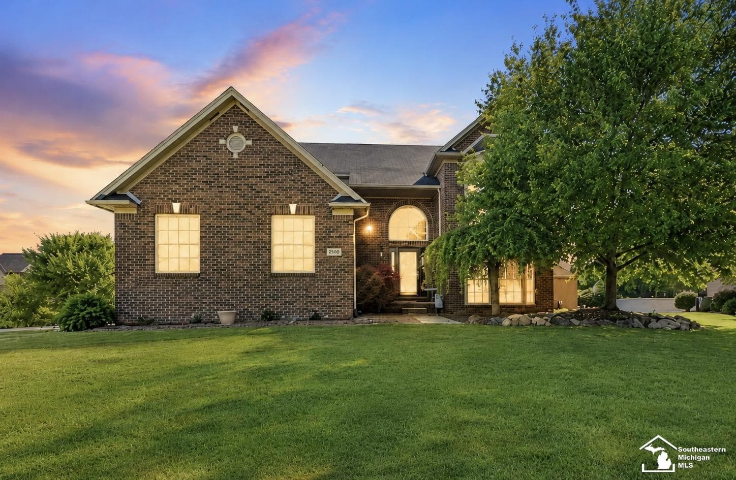 27012 Mary Court, Flat Rock, MI 48134