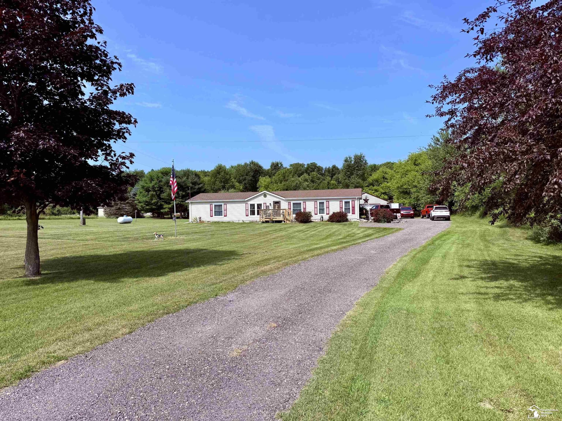 1300 Wetherby Road, Jackson, MI 49201