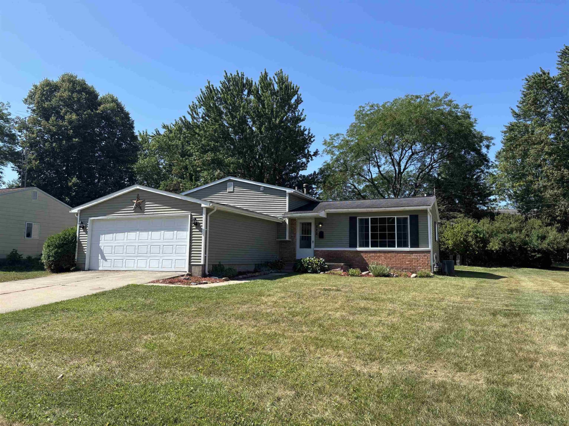 522 Autumn Drive, Flushing, MI 48433