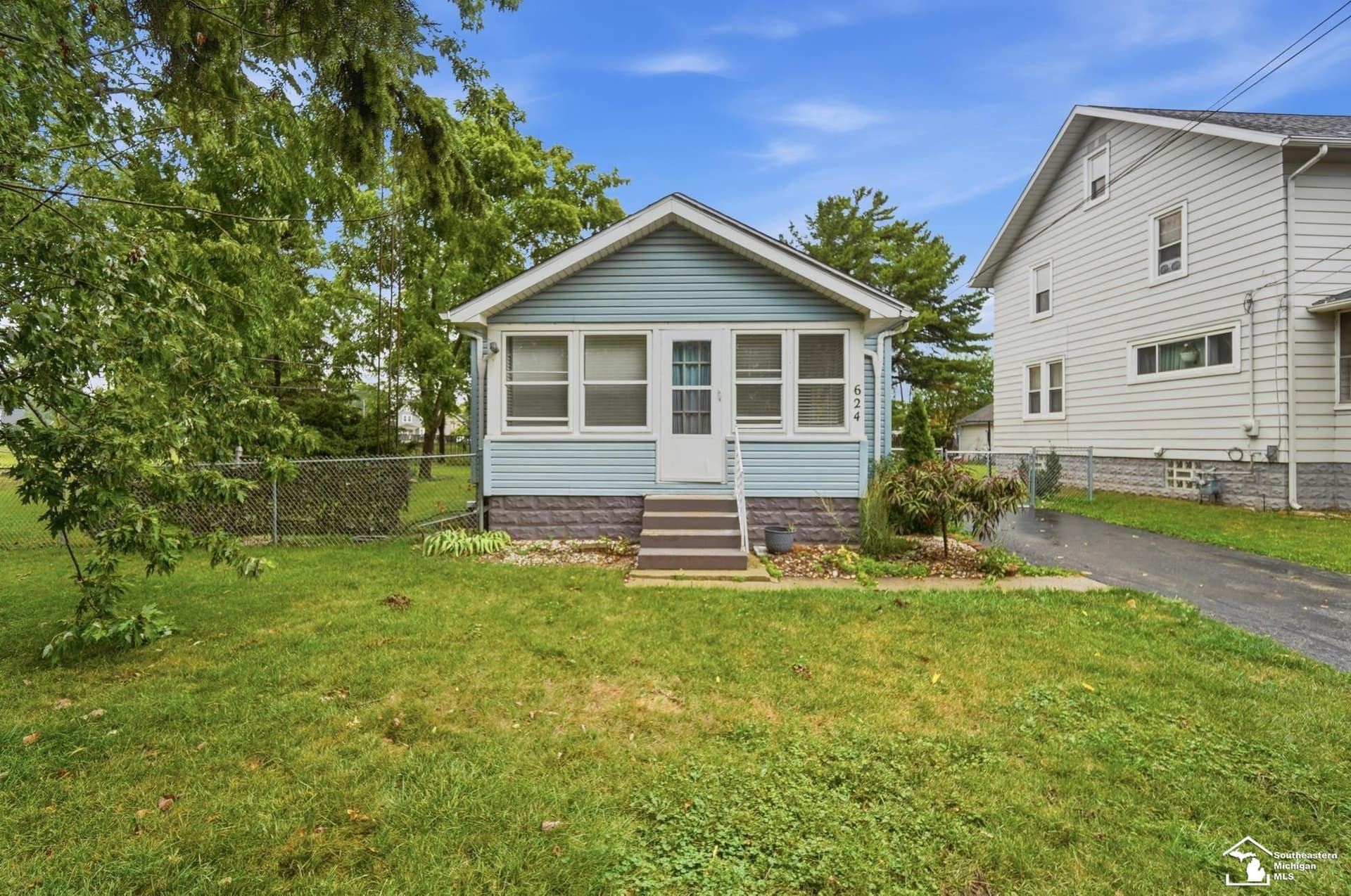 624 Palmwood Avenue, Monroe, MI 48161