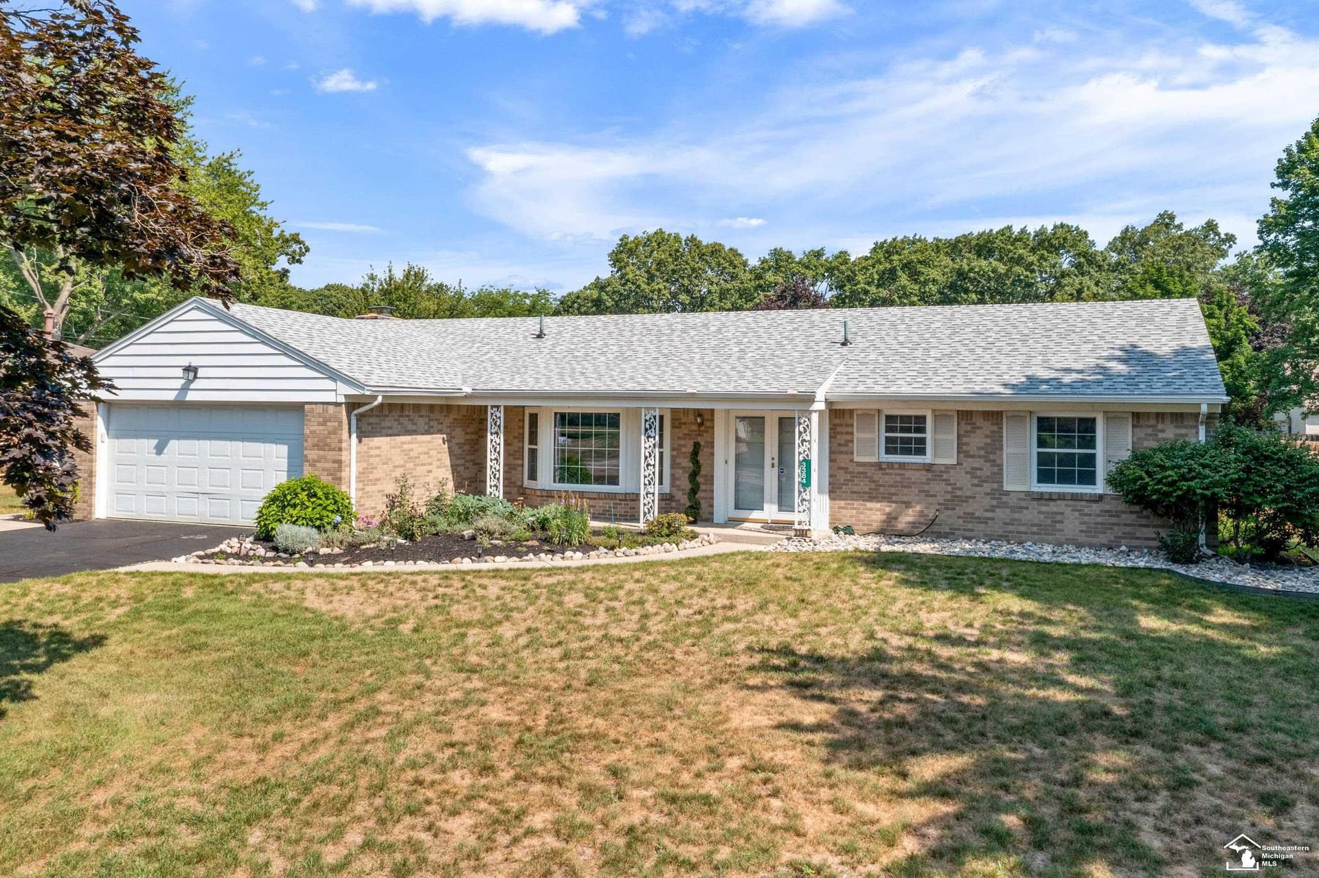 3384 Springdale Drive, Lambertville, MI 48144