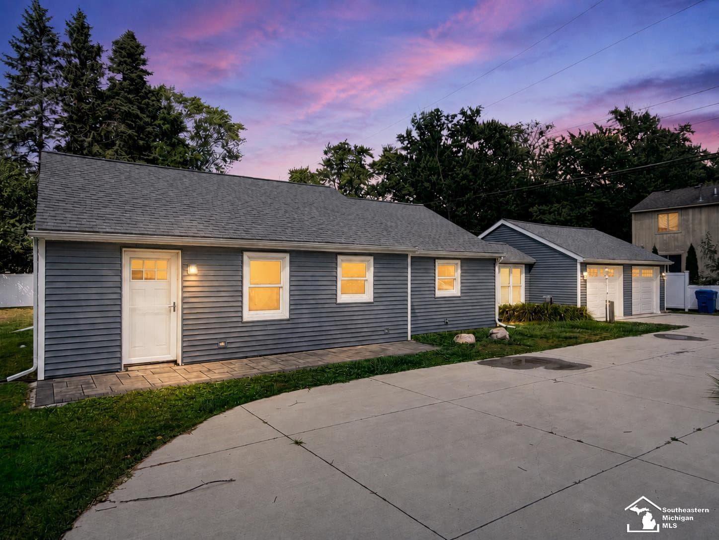 4860 Cass Elizabeth Road, Waterford, MI 48327