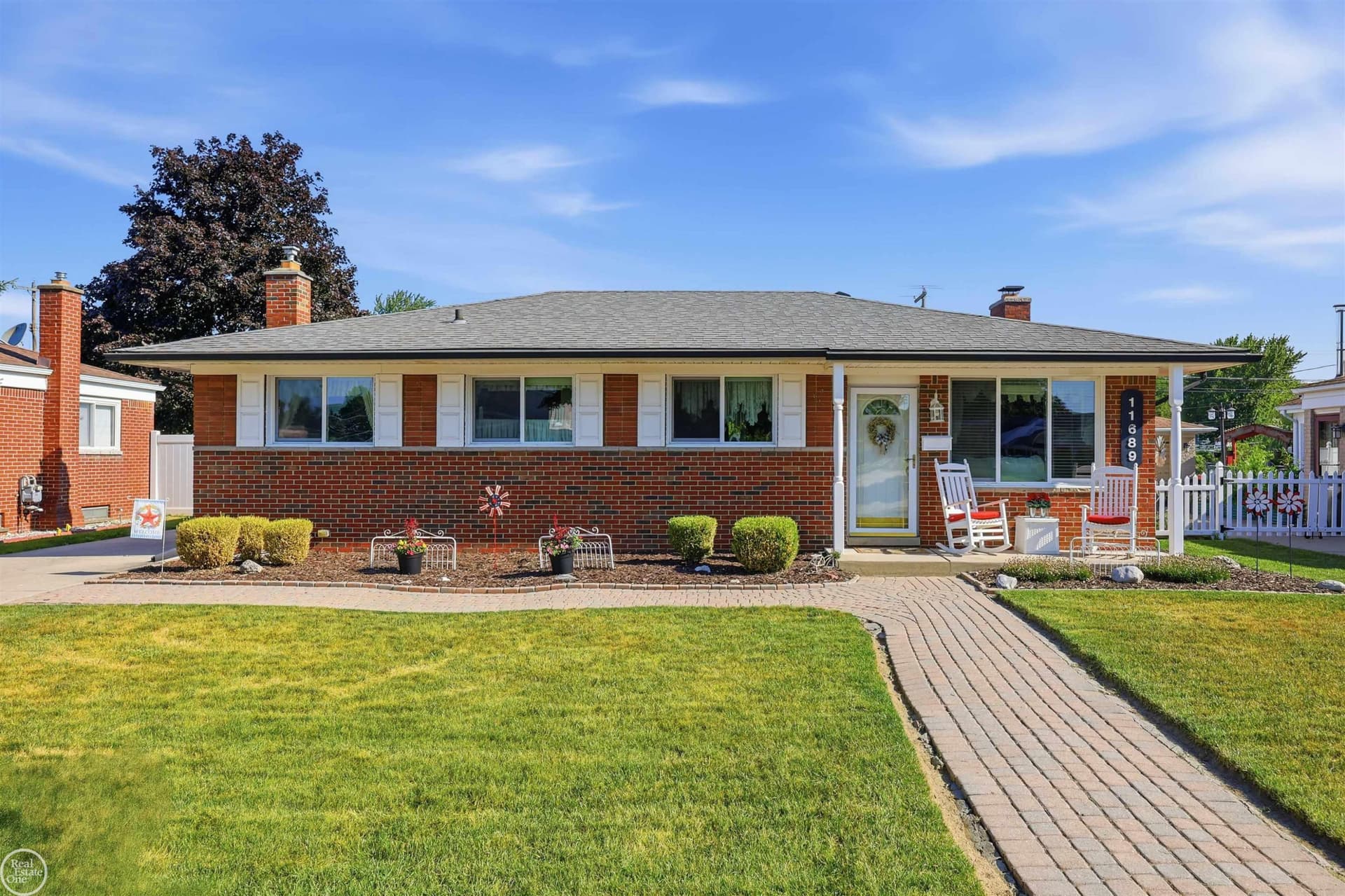 11689 Brougham Drive, Sterling Heights, MI 48312