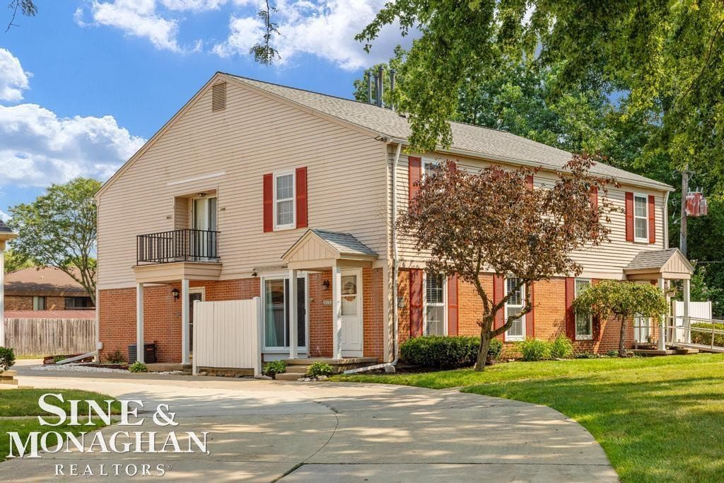 24151 Meadow Bridge Drive, 8, Clinton Twp, MI 48035