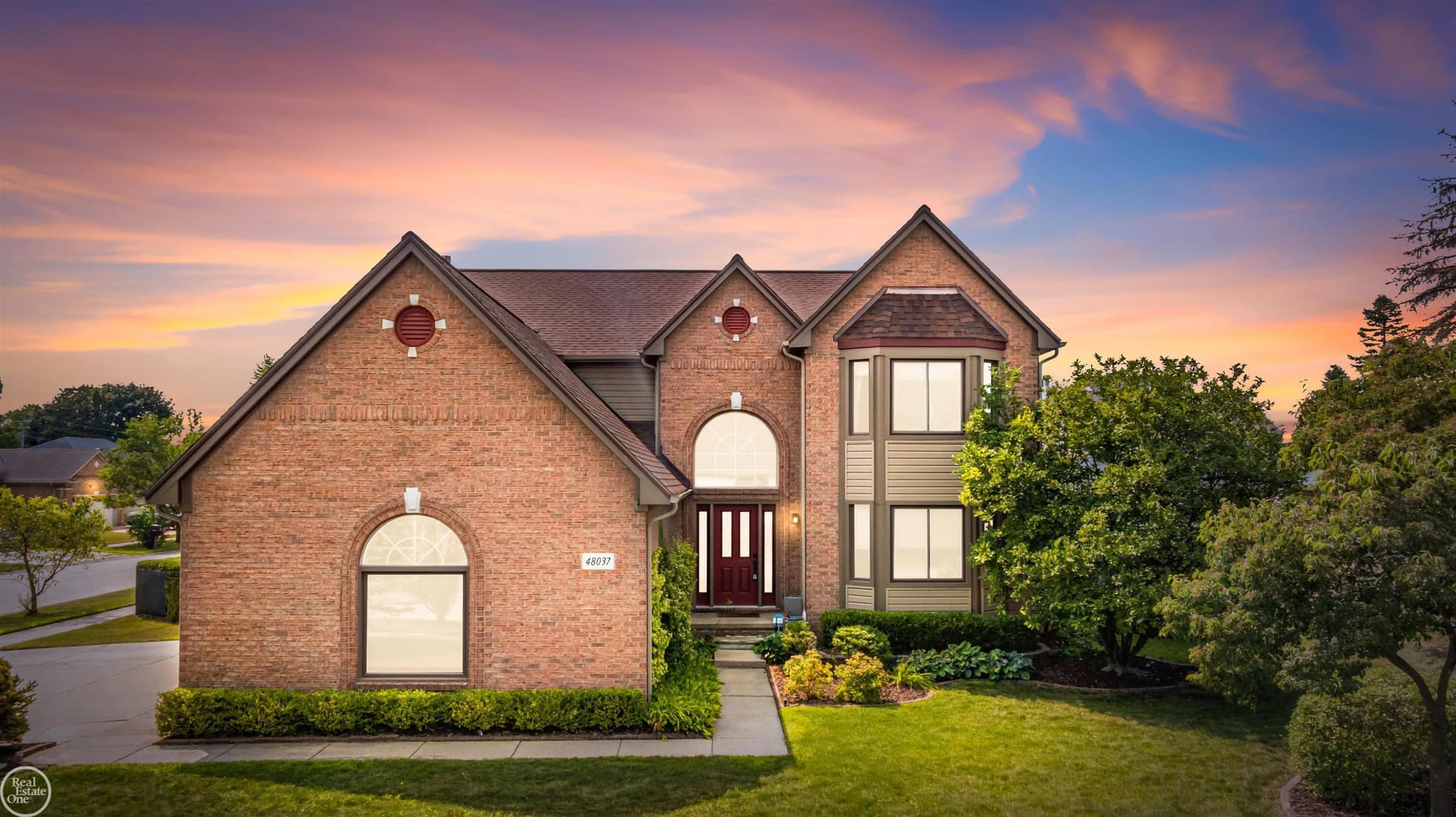 48037 Lafayette Drive, Macomb, MI 48044