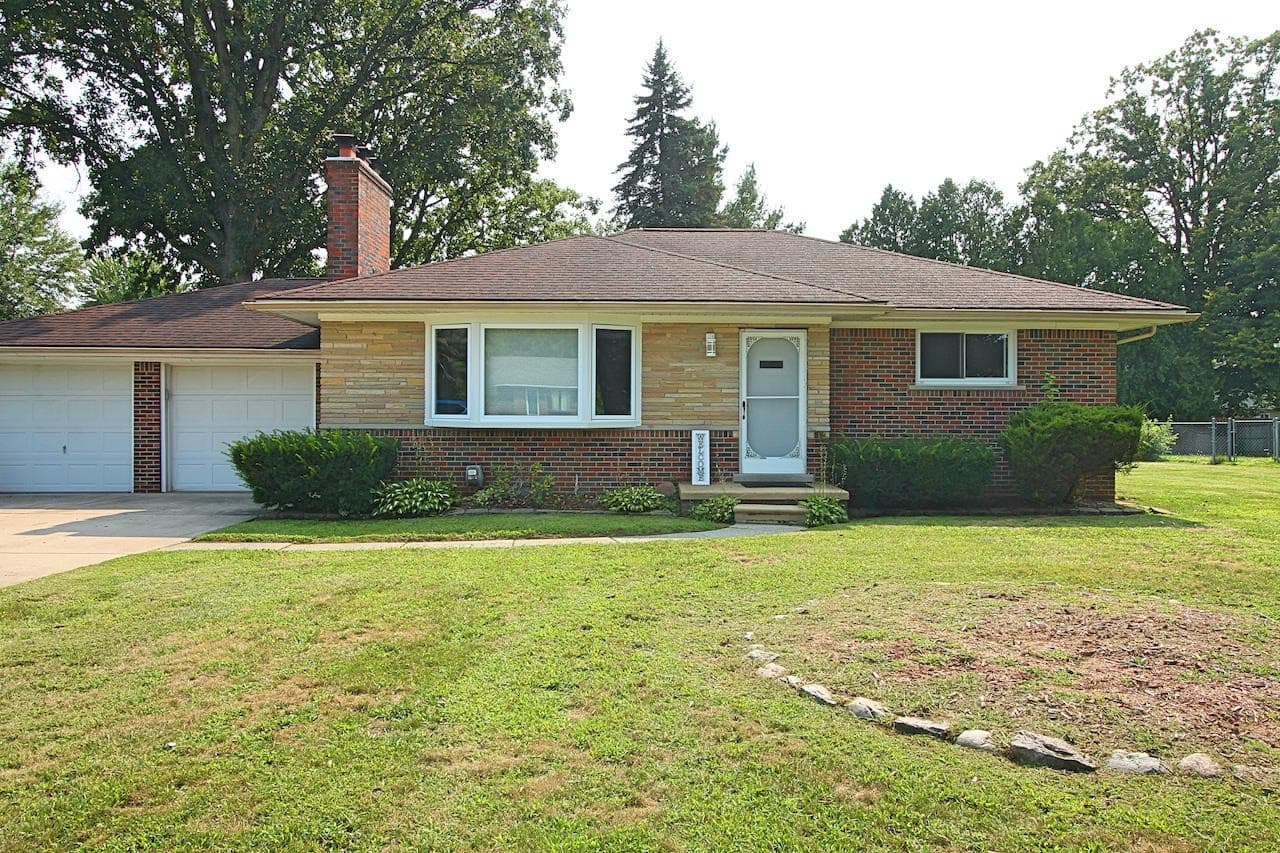 23348 Harvard Shore Drive, Clinton Twp, MI 48035